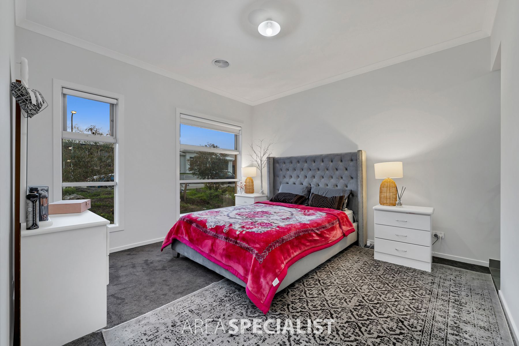 15 Gresall Street, Clyde North, VIC 3978, Clyde North - Thumbnail 8