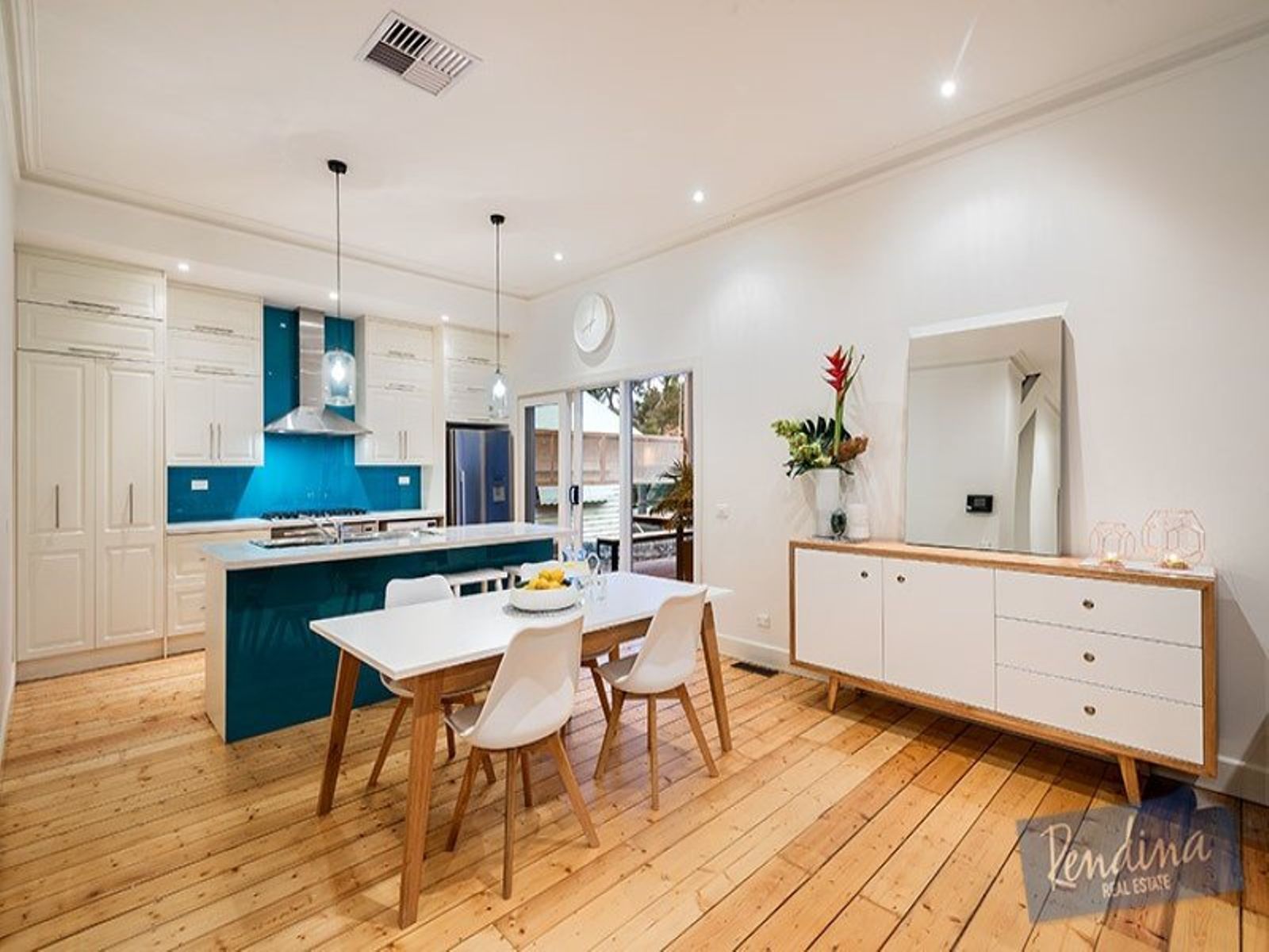 5 Woodvale Grove, Essendon - Thumbnail 3