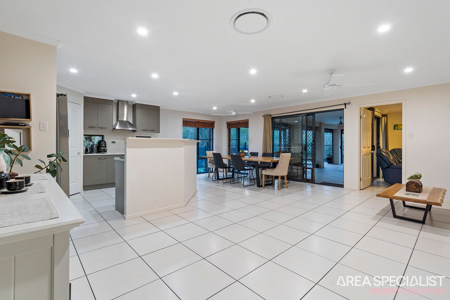 31 Jondaryan Street, Ormeau, QLD 4208, Ormeau - Thumbnail 8