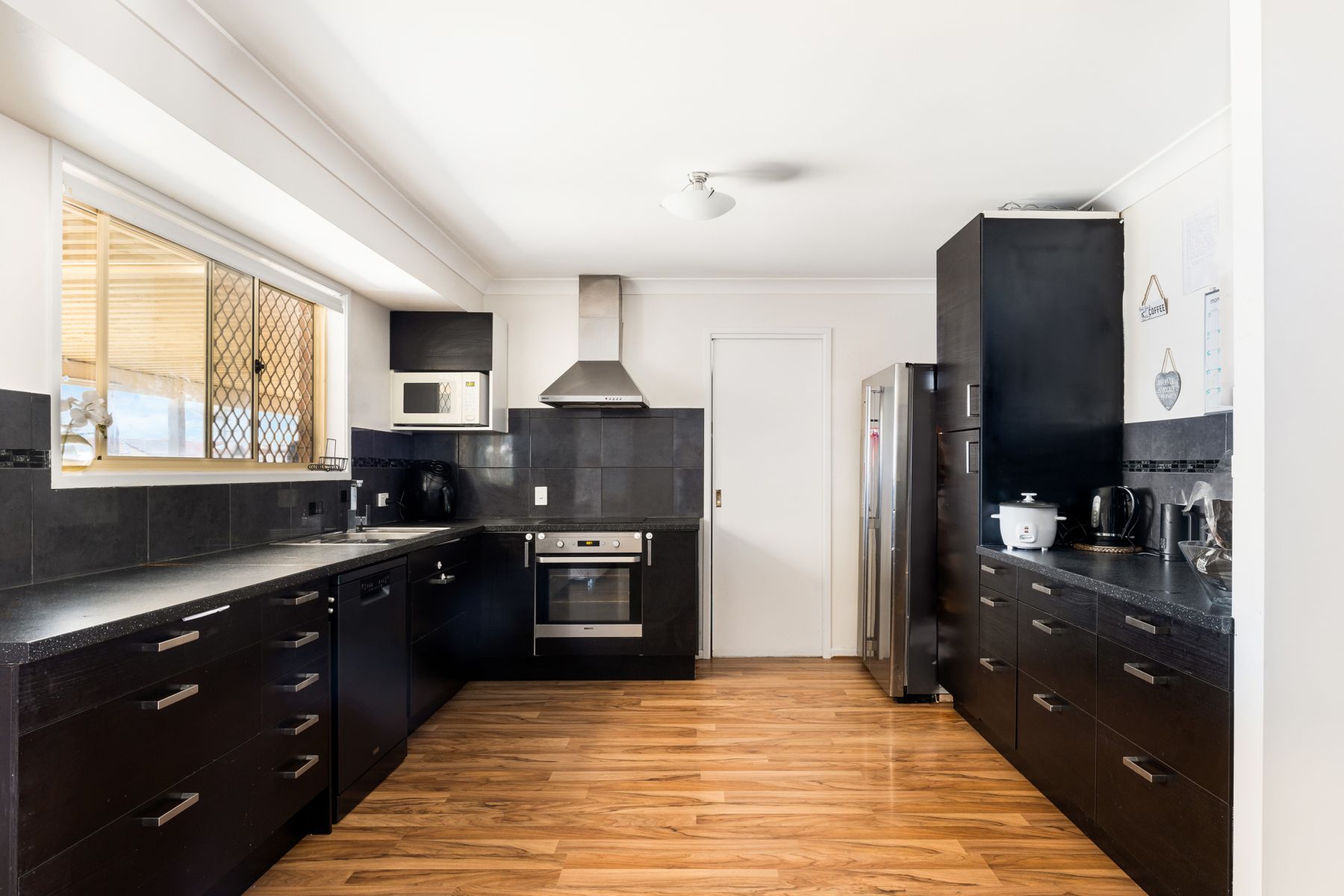 10 Highbury Drive, Crestmead QLD 4132, Crestmead - Thumbnail 2