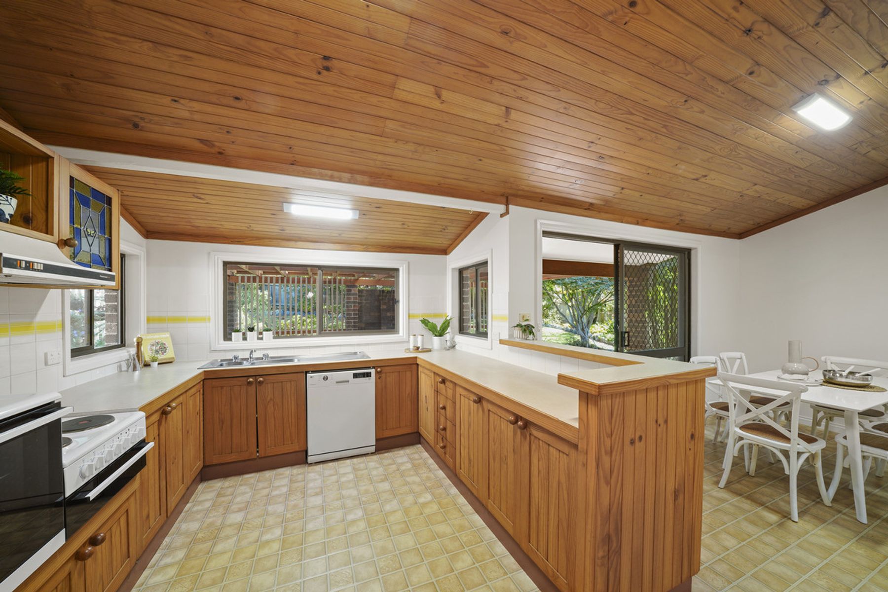 55 Calwalla Crescent, Port Macquarie NSW 2444, Port Macquarie - Thumbnail 7