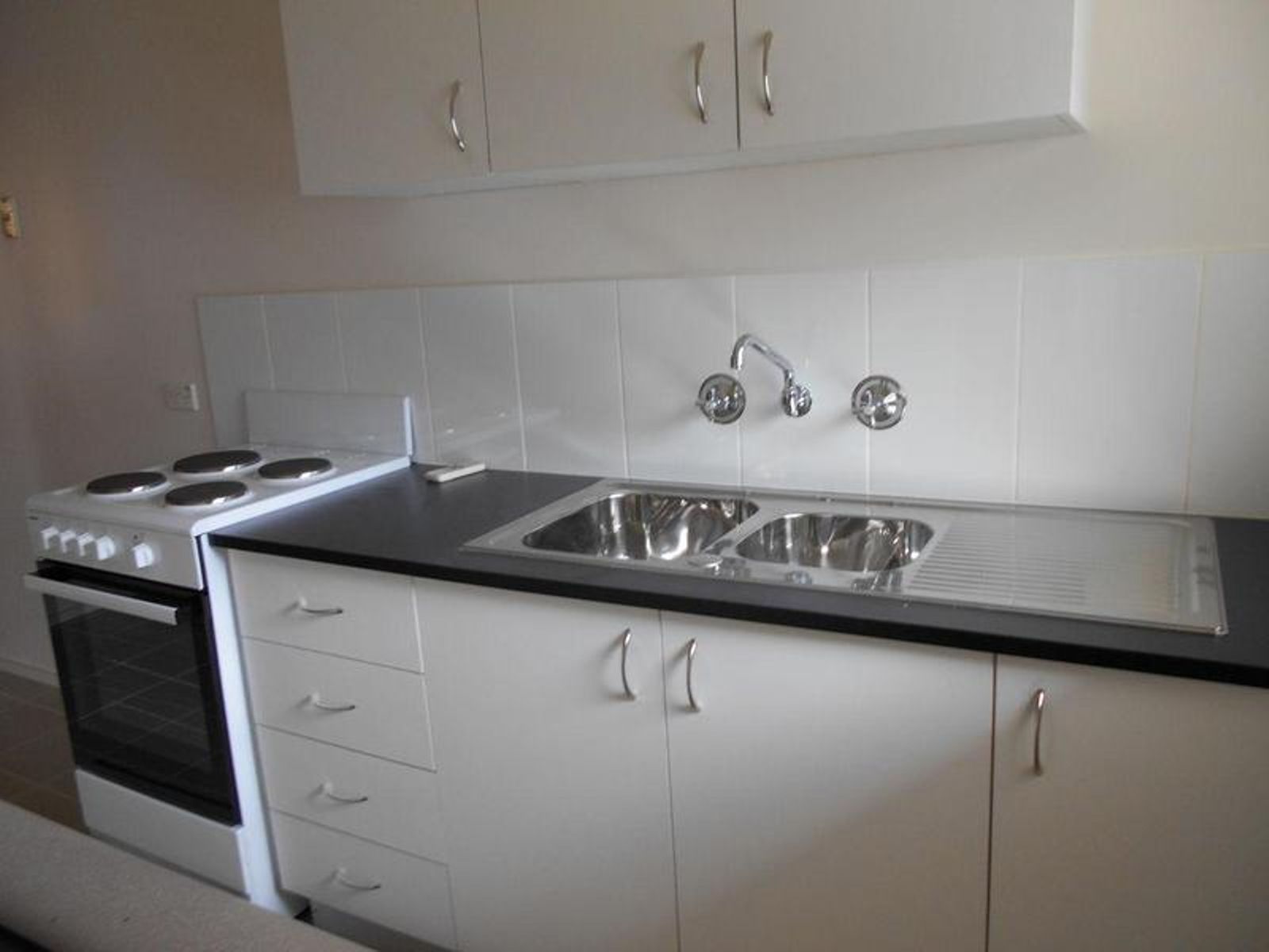 161-163 Pine Avenue, Mildura - Thumbnail 6