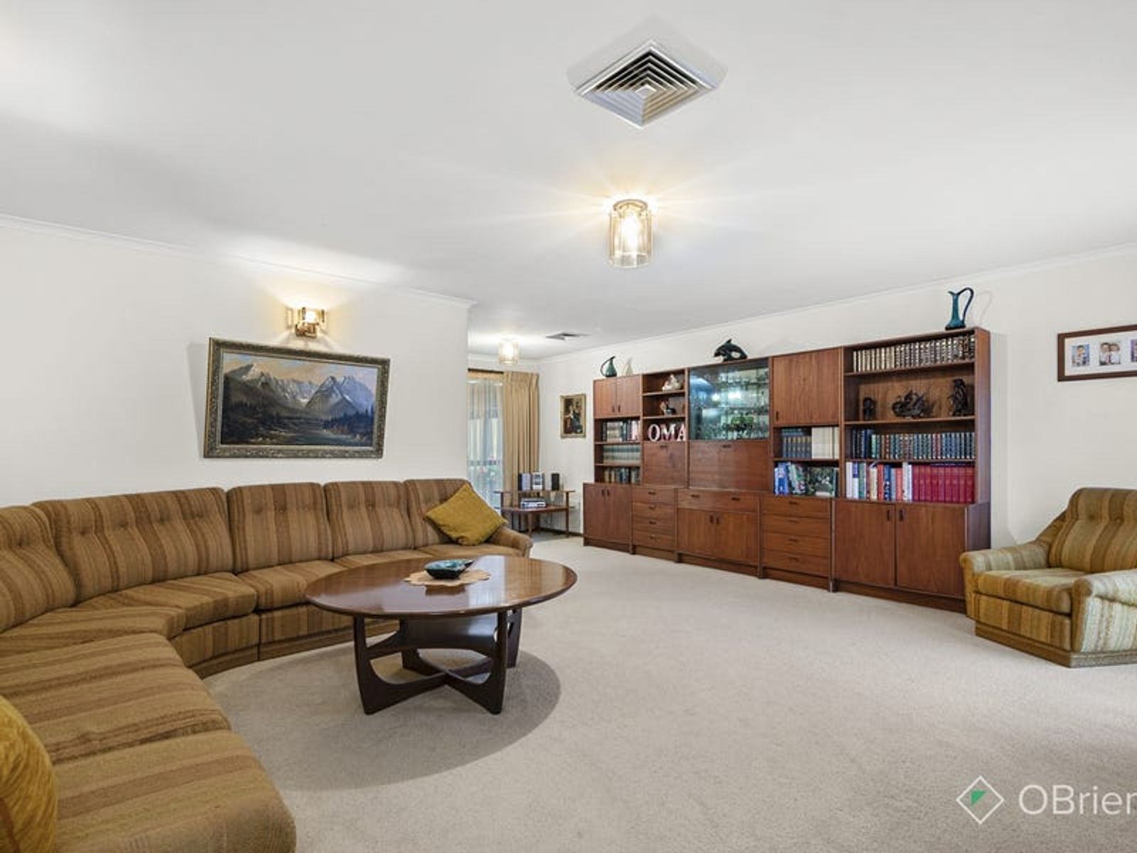 7 Heathcote Court, Endeavour Hills, VIC 3802, Endeavour Hills - Thumbnail 2
