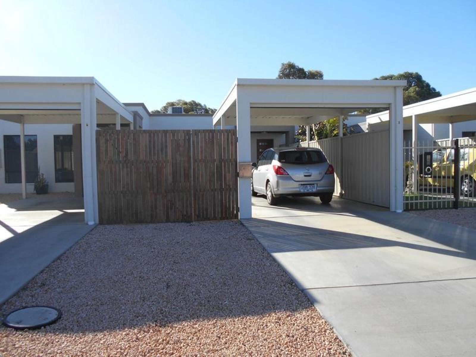 3/1 Acacia Drive