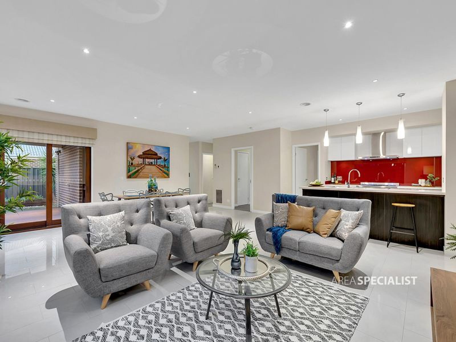 10 Bacchus Road, Cranbourne West, VIC 3977, Cranbourne West - Thumbnail 2