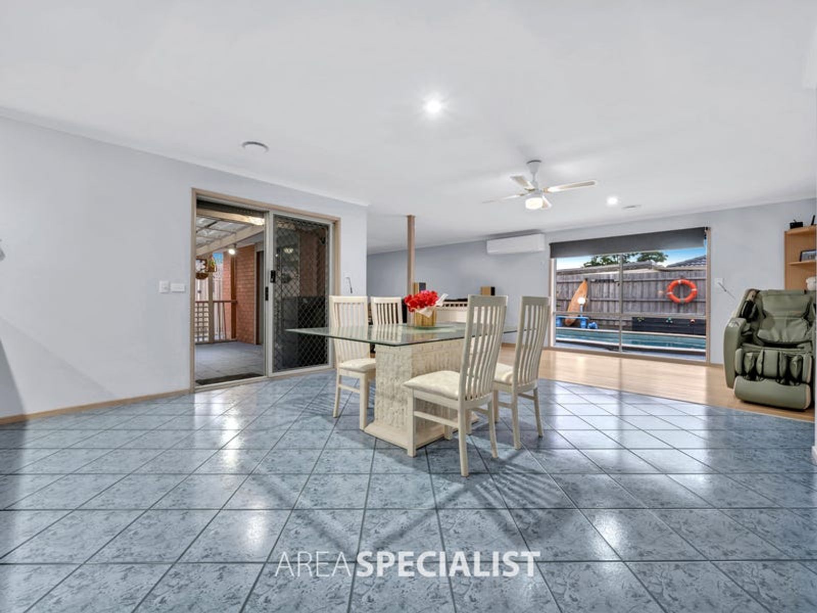 14 Lowther Court, Cranbourne North, VIC 3977, Cranbourne North - Thumbnail 3