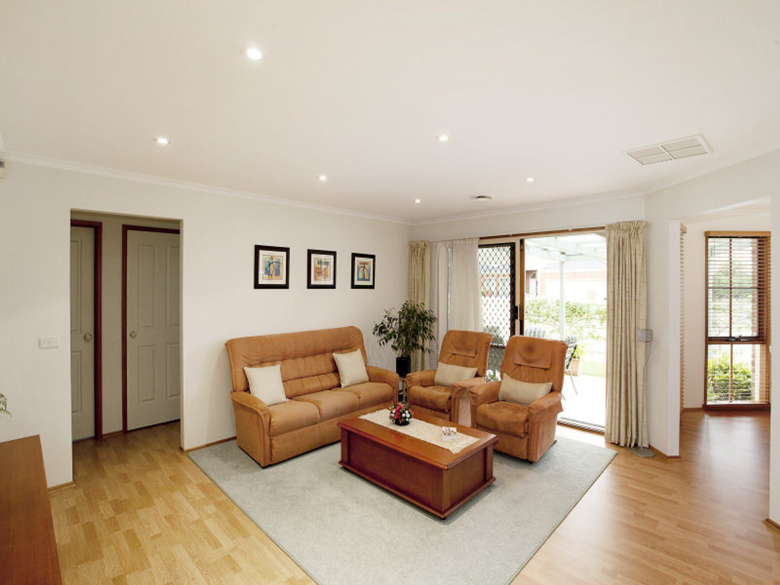 11 Gilchrist Way, Aspendale Gardens, VIC 3195, Aspendale Gardens - Thumbnail 3
