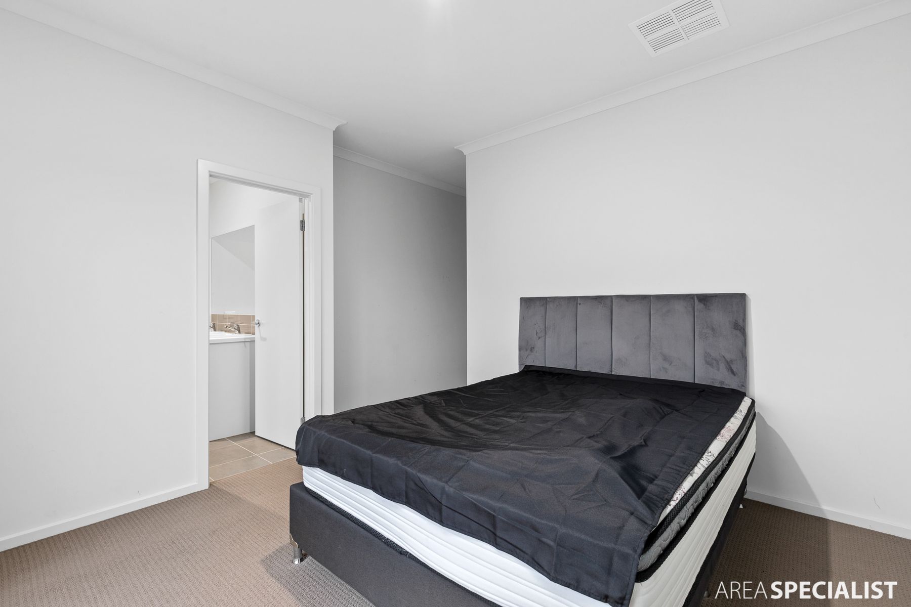 9 Plenitude Road, Tarneit, VIC 3029, Tarneit - Thumbnail 8
