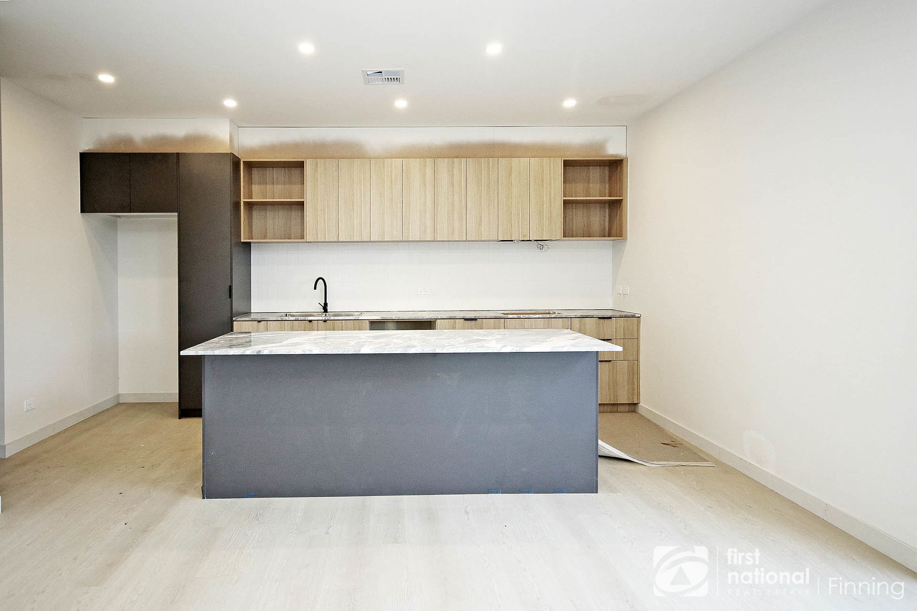 14B/14C Bruce Street, Cranbourne, VIC 3977, Cranbourne - Thumbnail 4