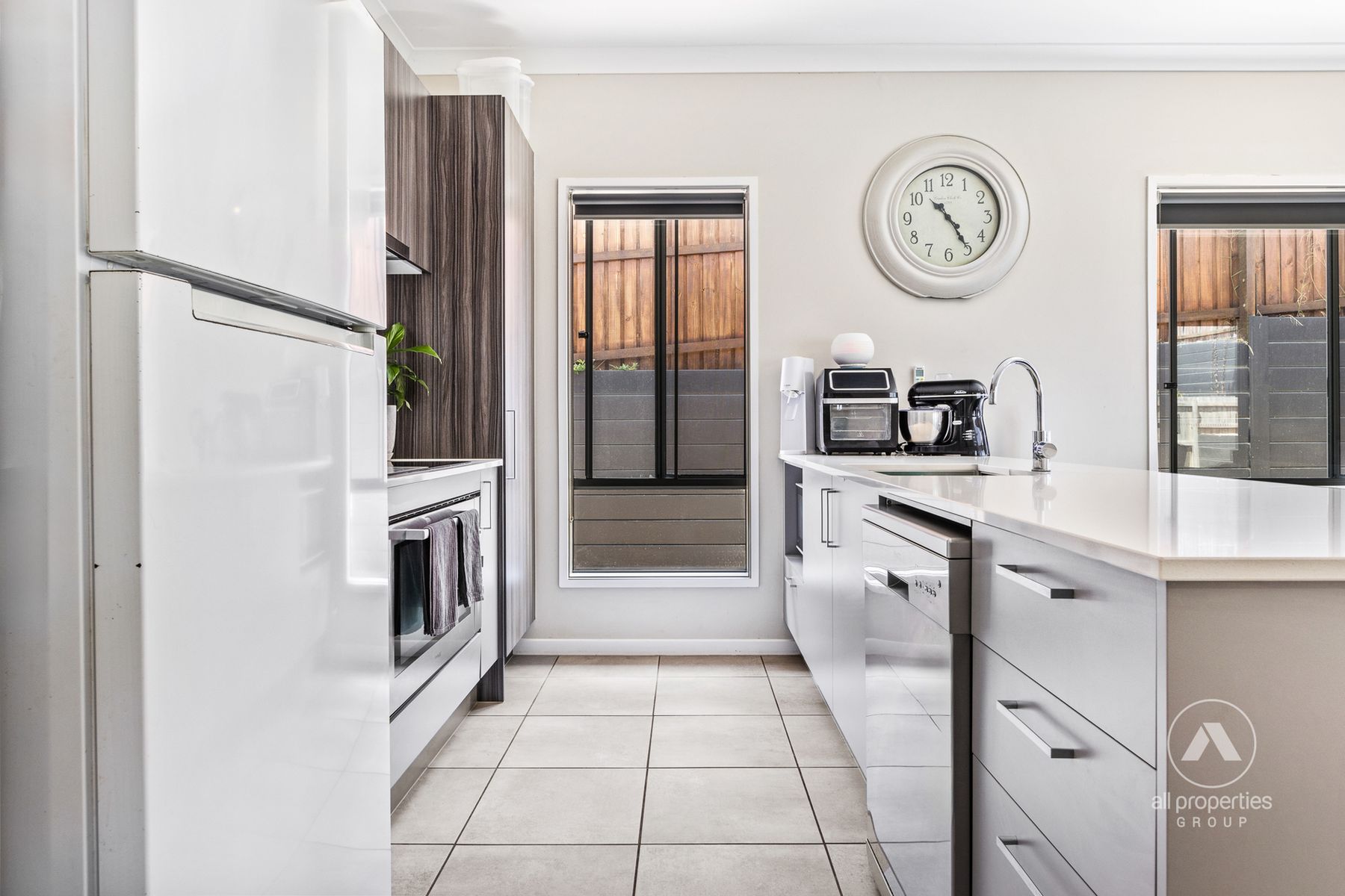 51 Spruce Circuit, Hillcrest QLD 4118, Hillcrest - Thumbnail 4
