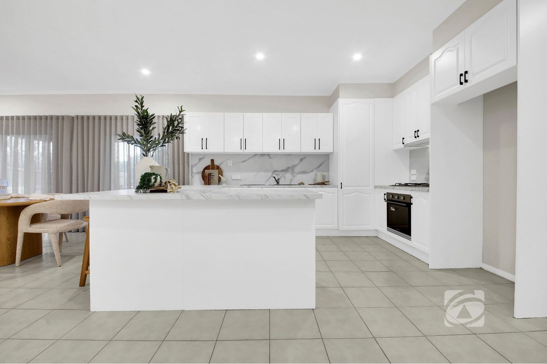 81 Earlsfield Drive, Berwick VIC 3806, Berwick - Thumbnail 7