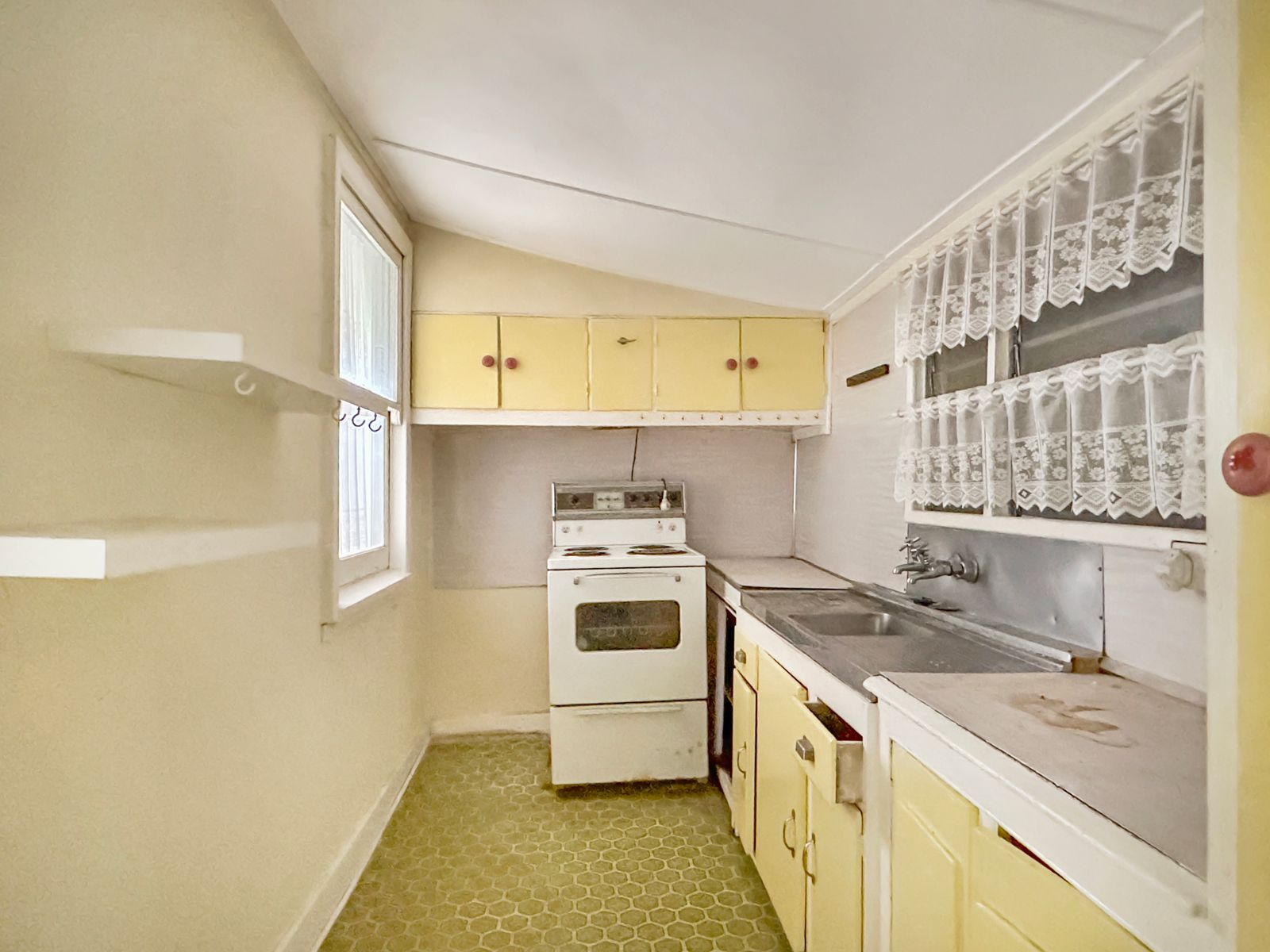 67 High Street, Avoca VIC 3467, Avoca - Thumbnail 2