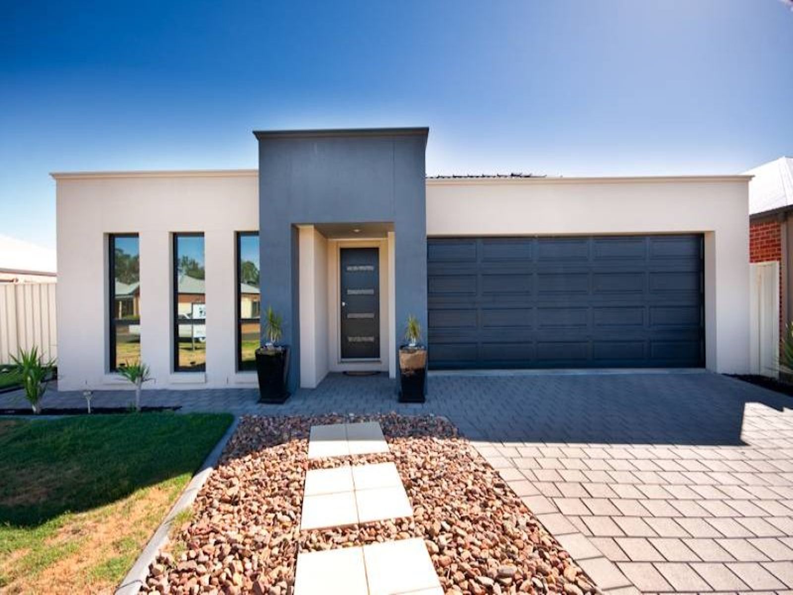 4 Oxley Court, Mildura - Image 1