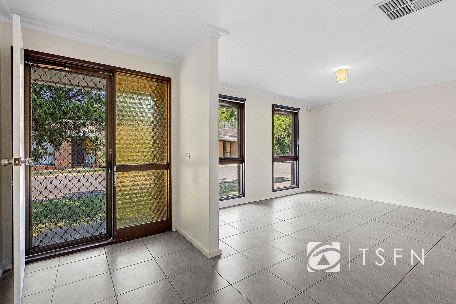 2/129 Havlin Street East, Flora Hill VIC 3550, Flora Hill - Thumbnail 4