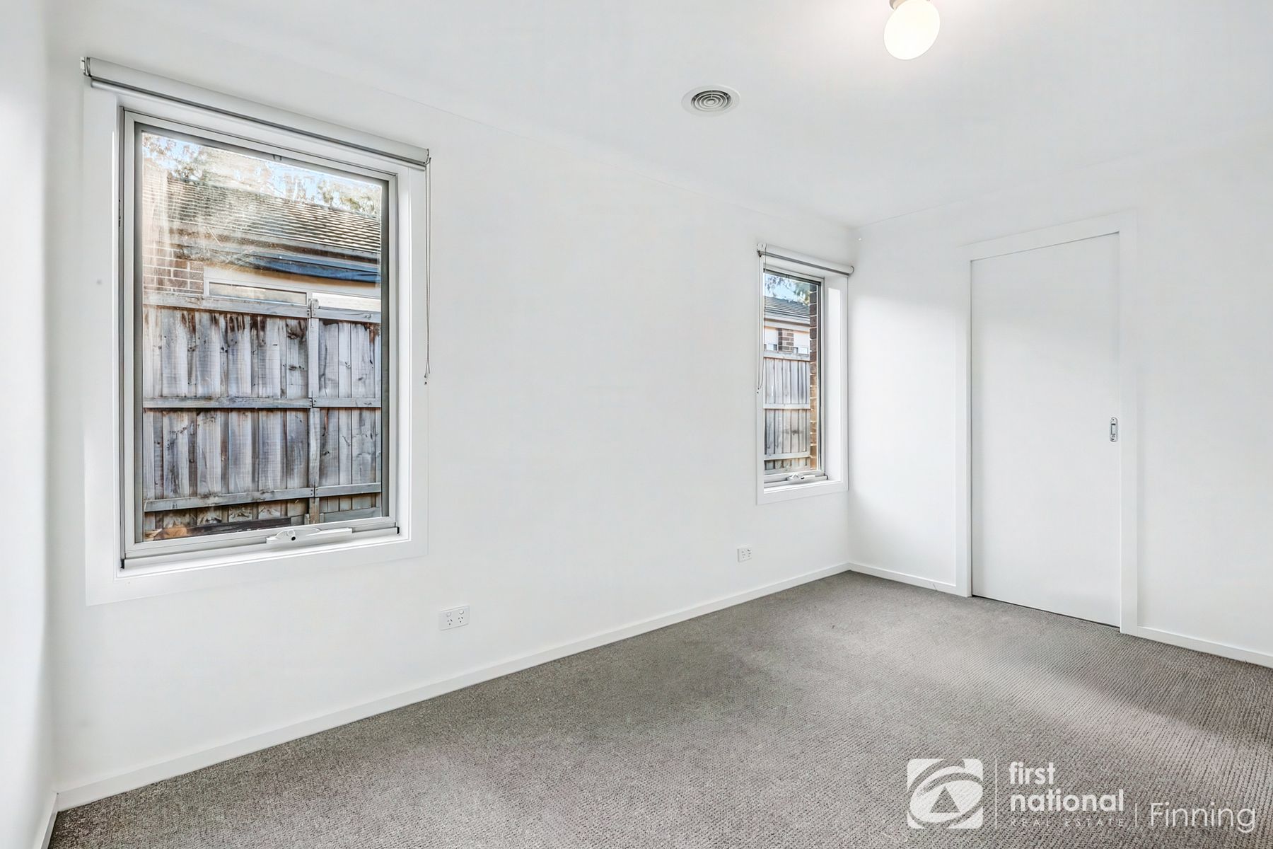 20 Hawkeseye Way, Cranbourne East VIC 3977, Cranbourne East - Thumbnail 4