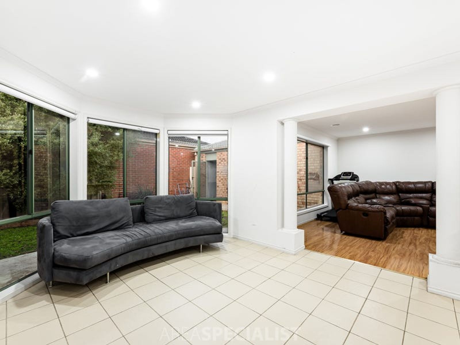 46 Littlecroft Avenue, Narre Warren South, VIC 3805, Narre Warren South - Thumbnail 3