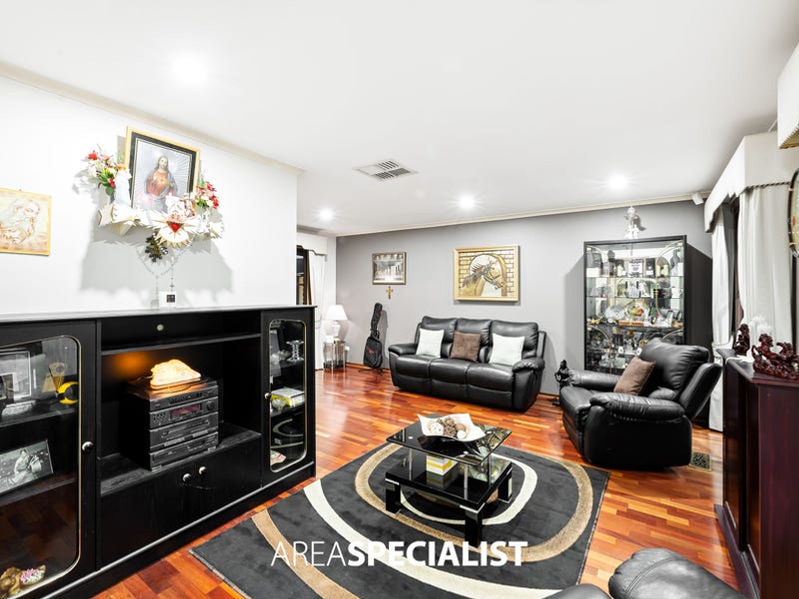 34 Denton Drive, Endeavour Hills, VIC 3802, Endeavour Hills - Thumbnail 2