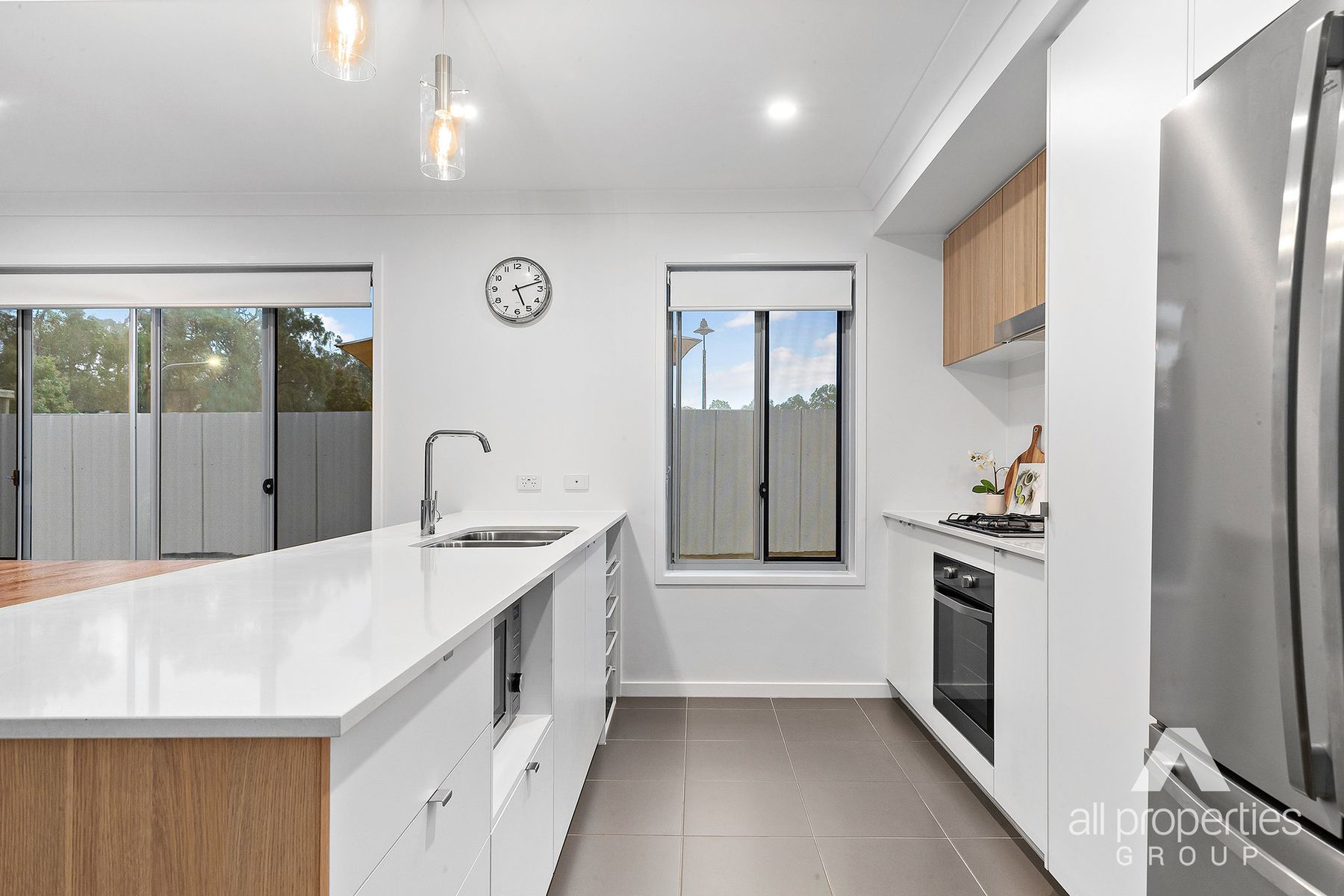 92 Chambers Ridge Boulevard, Park Ridge QLD 4125, Park Ridge - Thumbnail 3