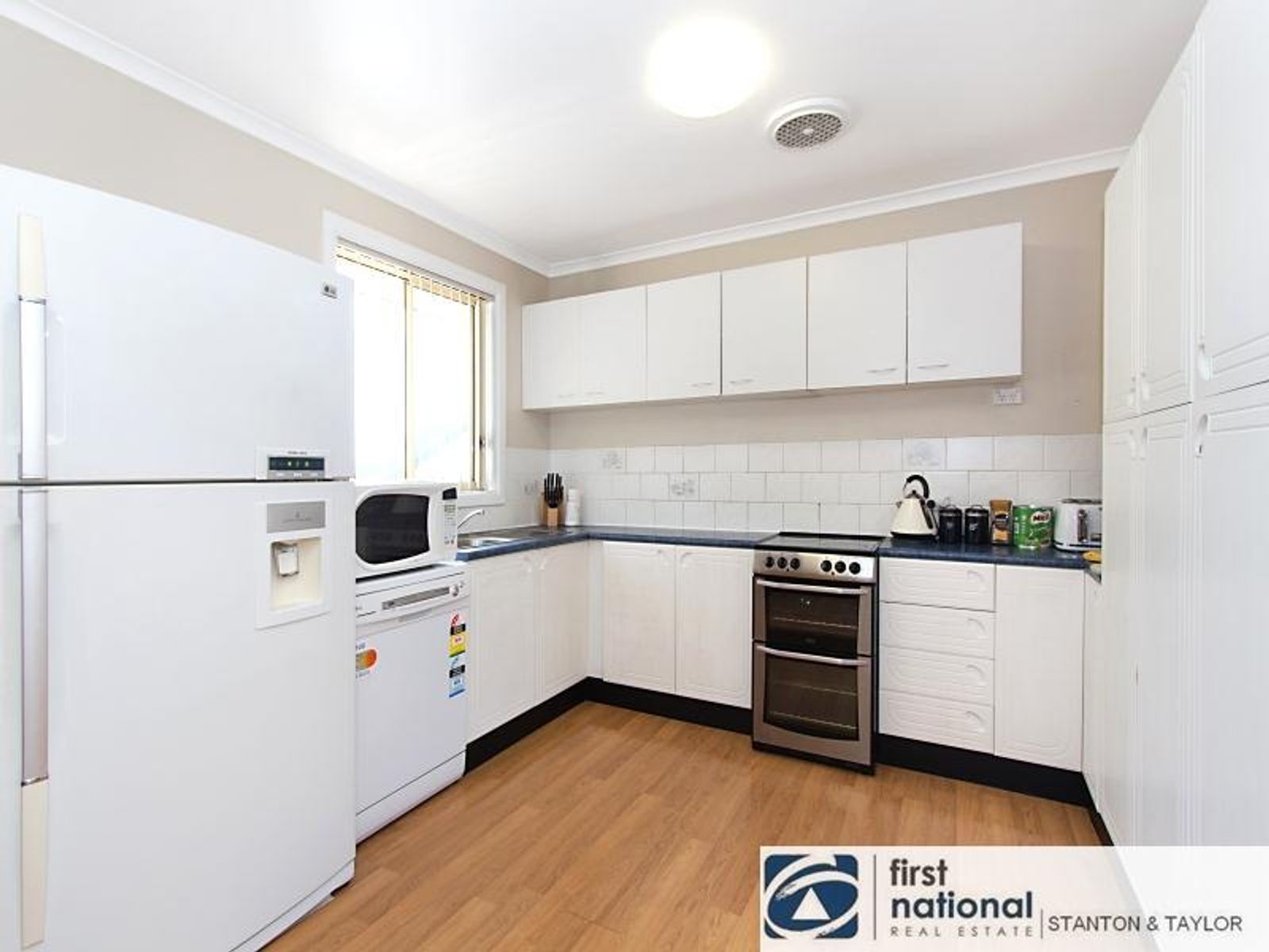 101 Barry Street, Cambridge Park - Thumbnail 2