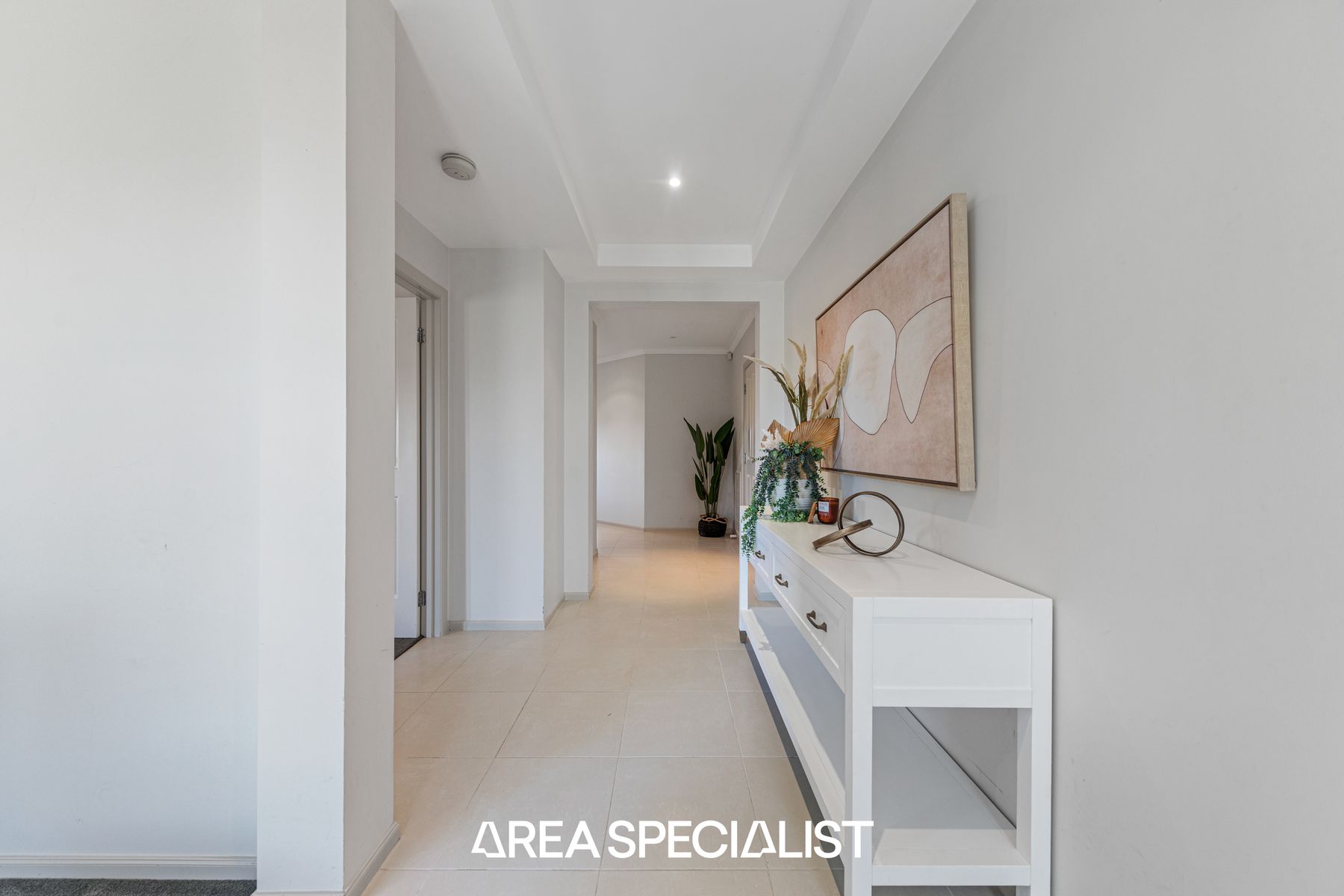 1 Cerreto Mews, Pakenham, VIC 3810, Pakenham - Thumbnail 4