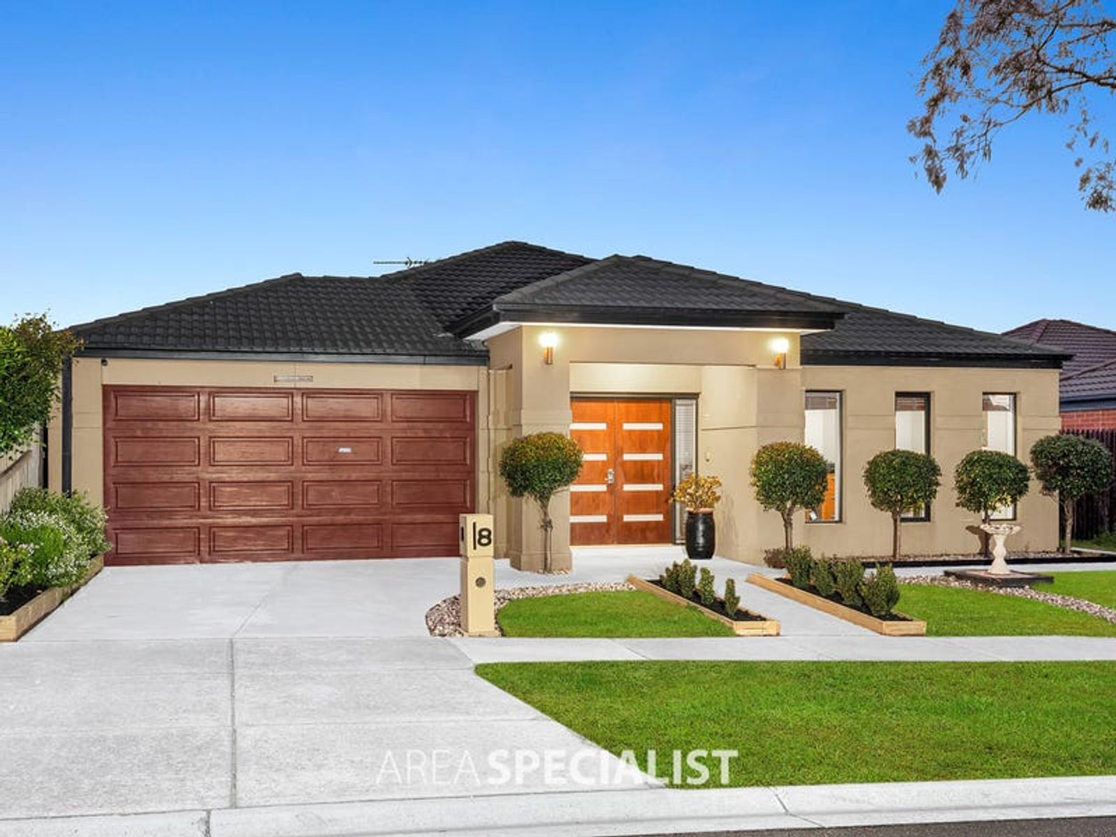 8 Glenbrook Crescent, Lynbrook, VIC 3975, Lynbrook - Thumbnail 2