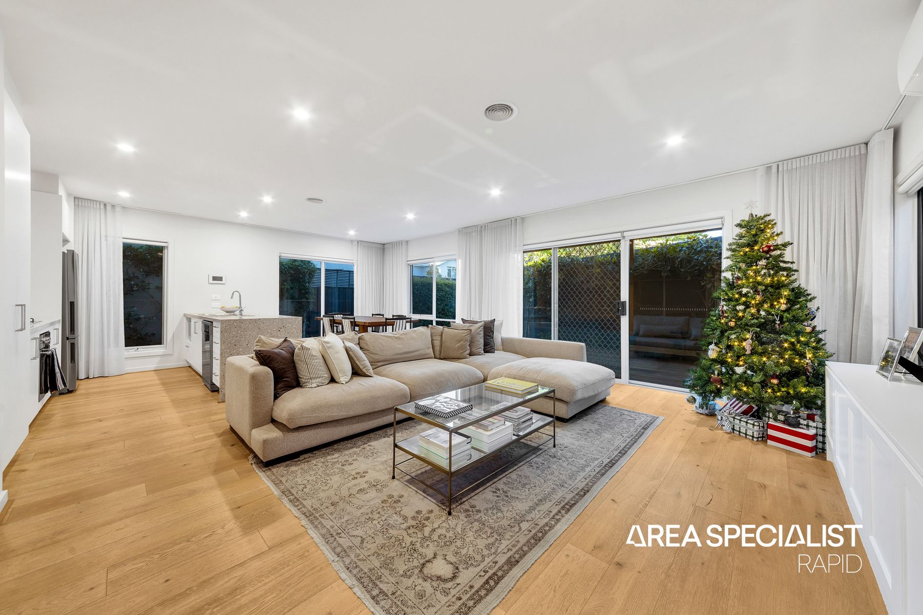 14 Sunnyoaks Lane, Hampton Park, VIC 3976, Hampton Park - Thumbnail 3
