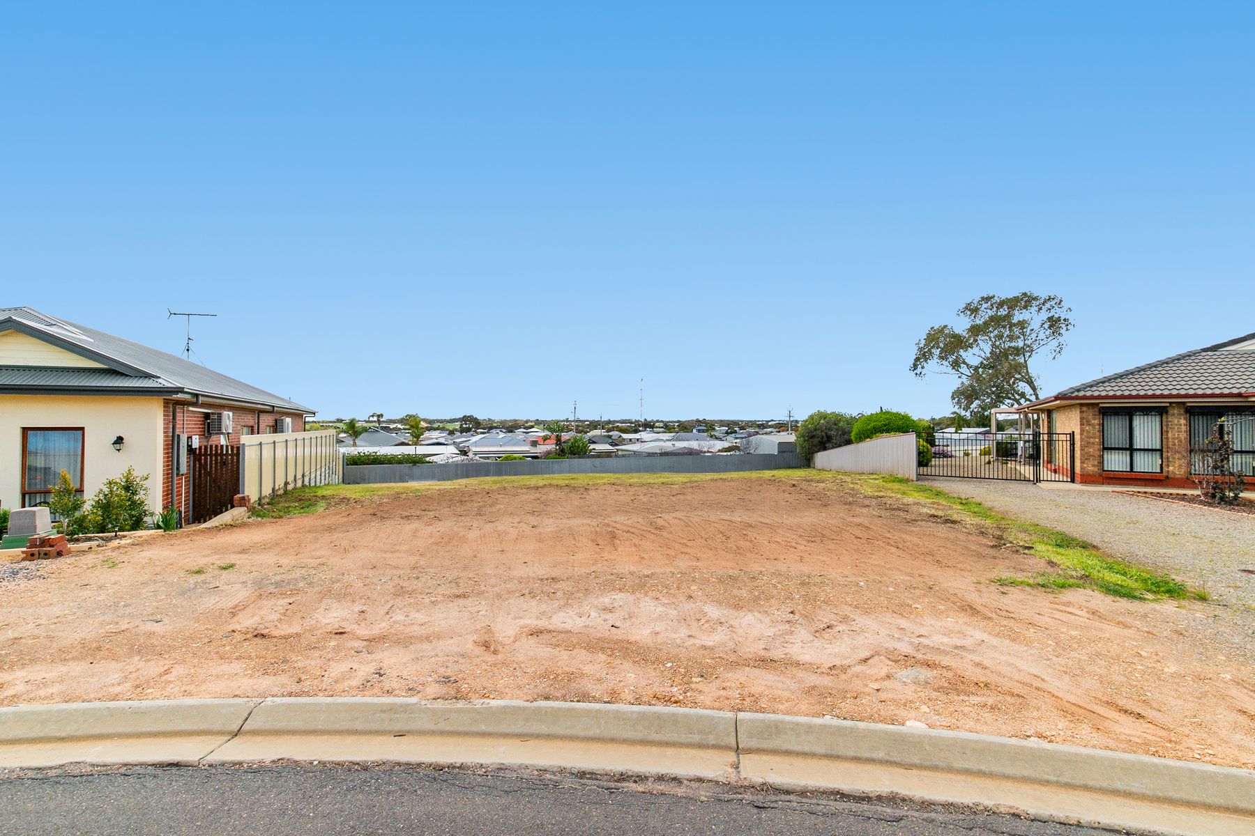 10 Harbison Street, Moonta Bay SA 5558, Moonta Bay - Thumbnail 8