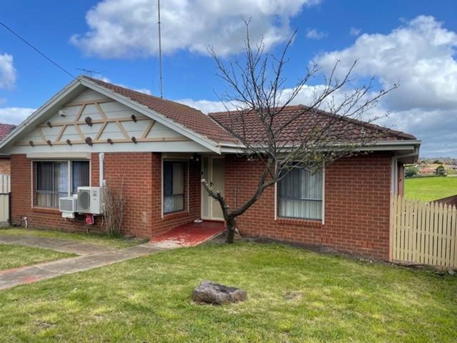 1/49 Rokewood Crescent, Meadow Heights VIC 3048