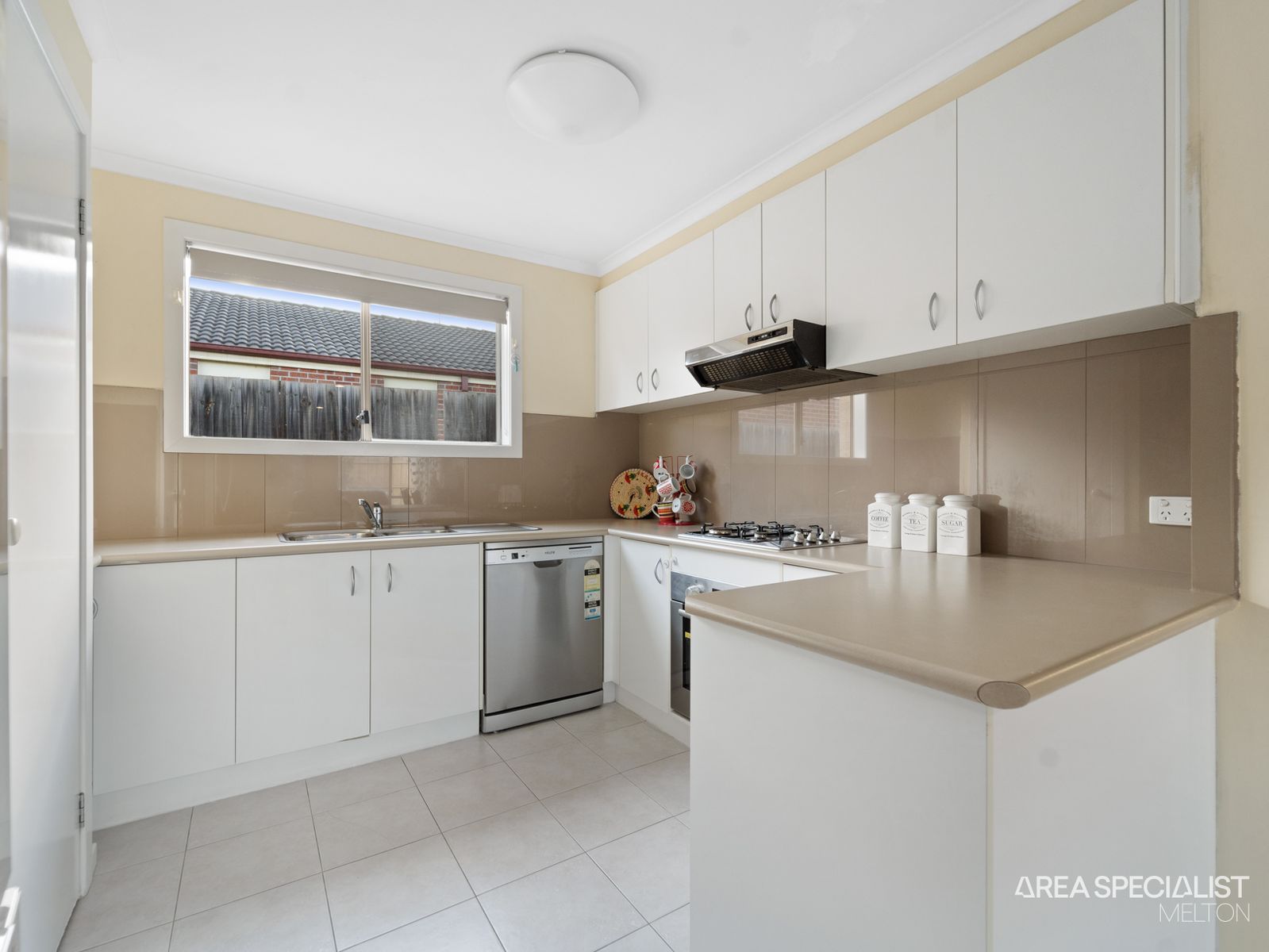 23 Spearfelt Street, Kurunjang, VIC 3337, Kurunjang - Thumbnail 8
