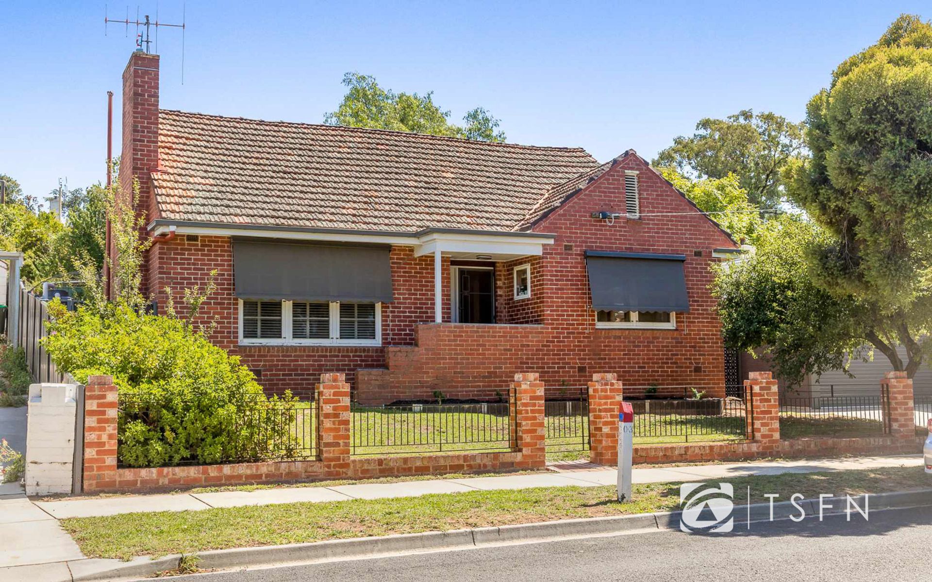 14 Carpenter Street, Quarry Hill VIC 3550
