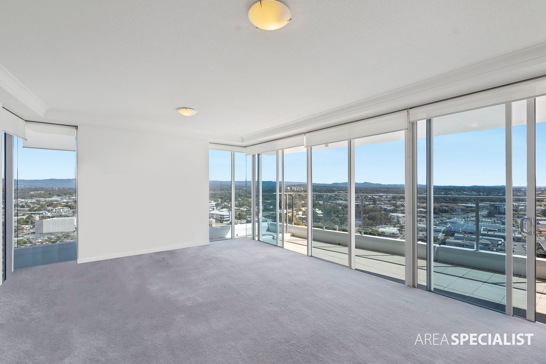 31906/9 Lawson Street, Southport, QLD 4215, Southport - Thumbnail 2