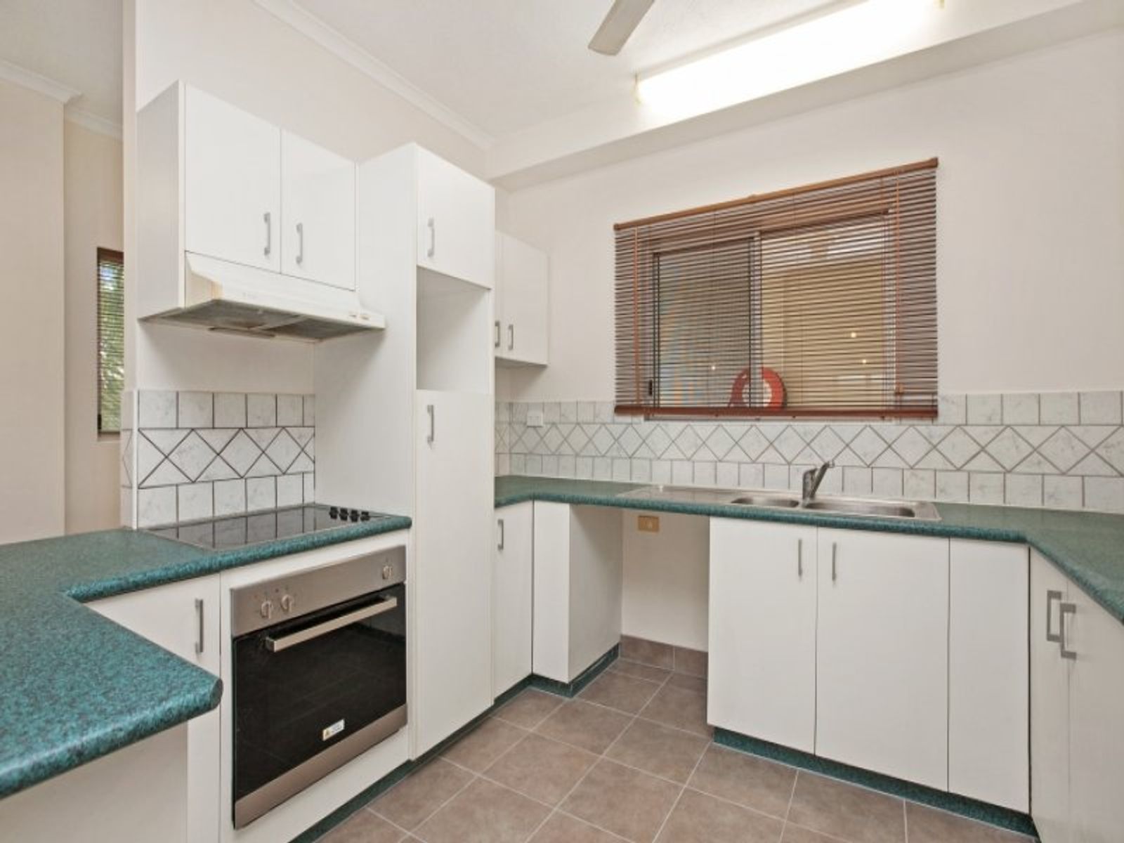 4/12 Somerville Gardens, Parap NT 0820, Parap - Thumbnail 3