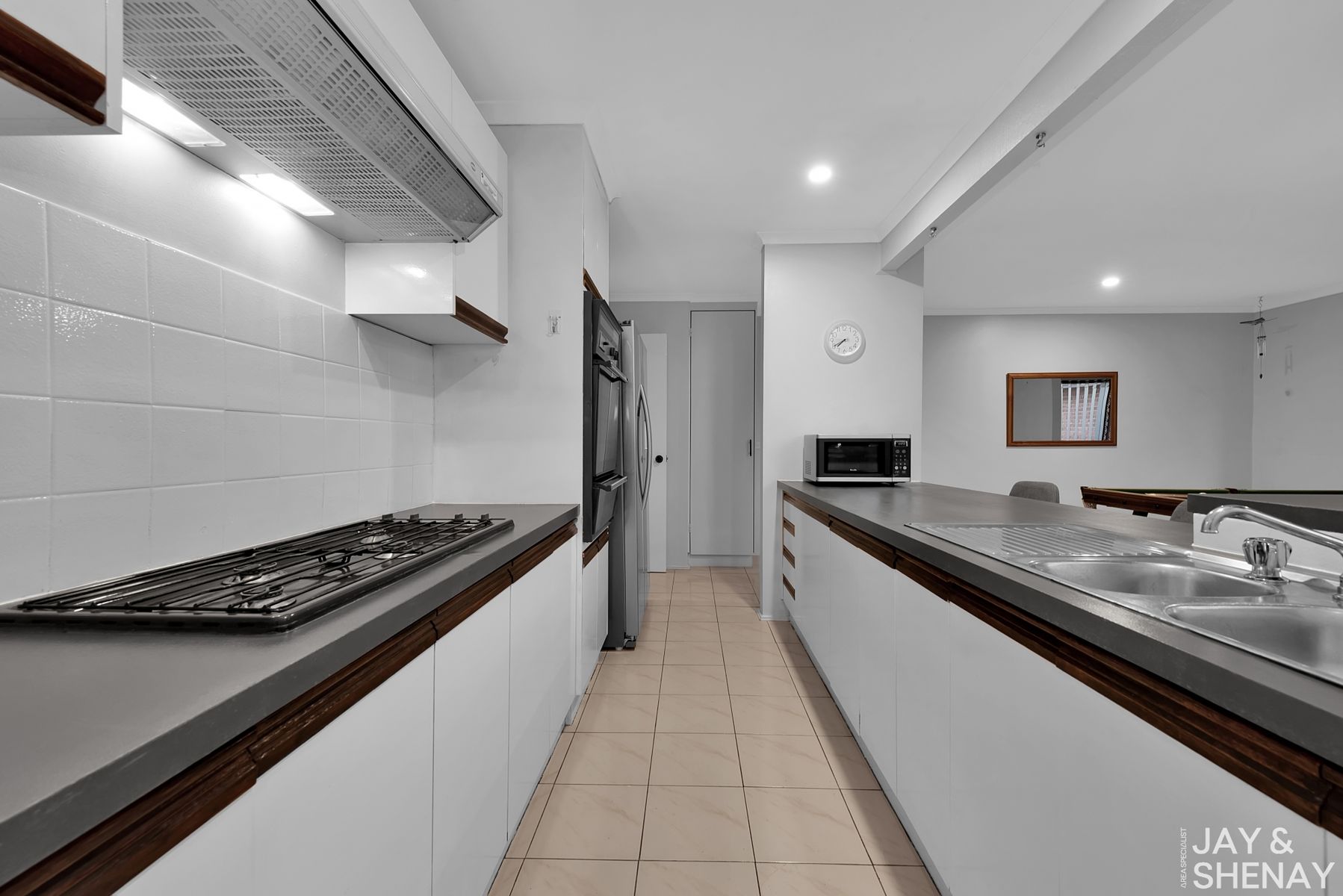 8 Douglas Rise, Endeavour Hills, VIC 3802, Endeavour Hills - Thumbnail 4