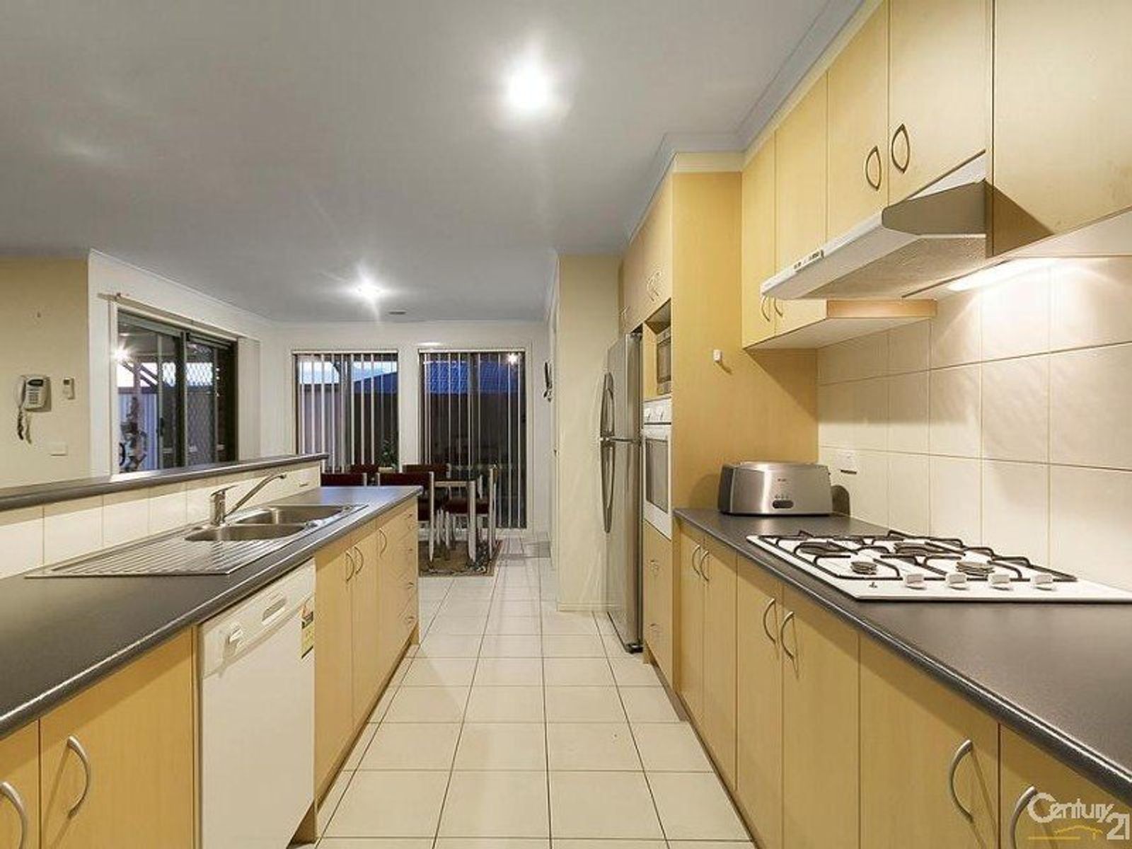 51 Middleham Close, Cranbourne, VIC 3977, Cranbourne - Thumbnail 8