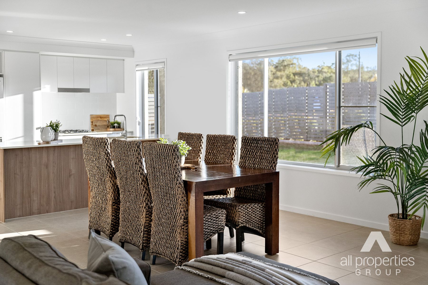 79 Chambers Ridge Boulevard, Park Ridge QLD 4125, Park Ridge - Thumbnail 4