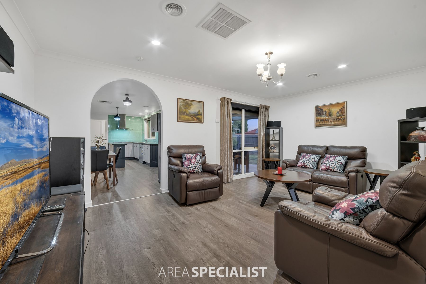 4 Emma Court, Hampton Park, VIC 3976, Hampton Park - Thumbnail 3