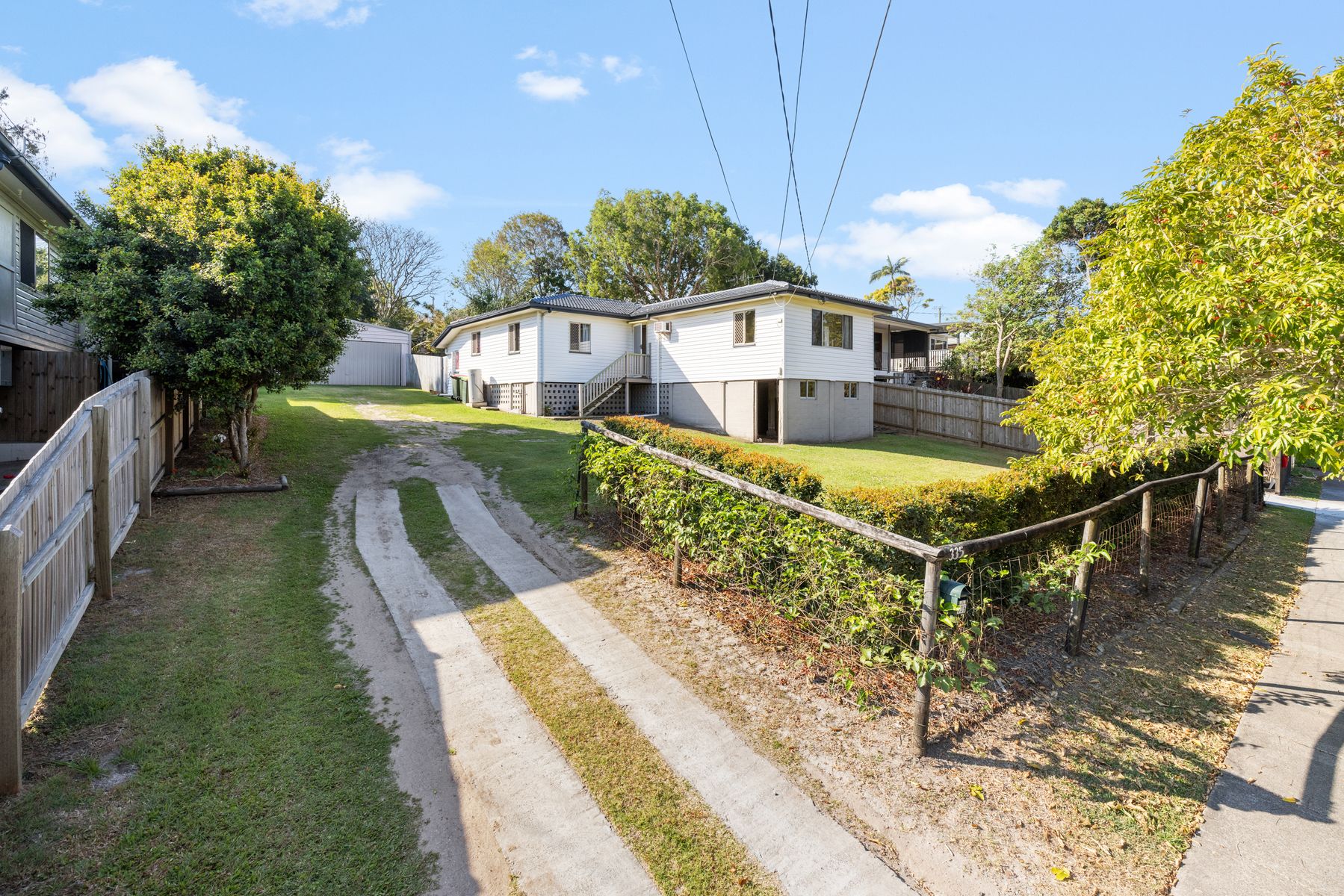 335 Whites Road, Lota QLD 4179, Lota - Thumbnail 2
