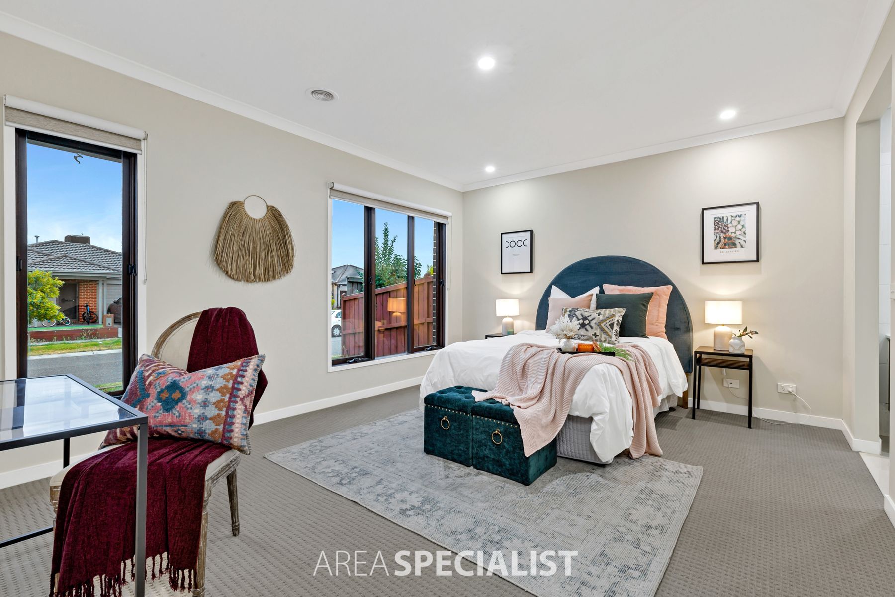 38 Compton Way, Clyde North, VIC 3978, Clyde North - Thumbnail 2