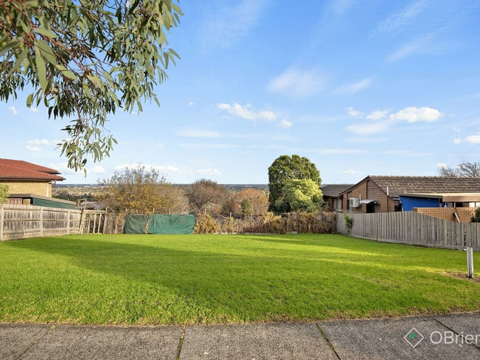 15 Monkhouse Drive, Endeavour Hills, VIC 3802, Endeavour Hills - Thumbnail 2