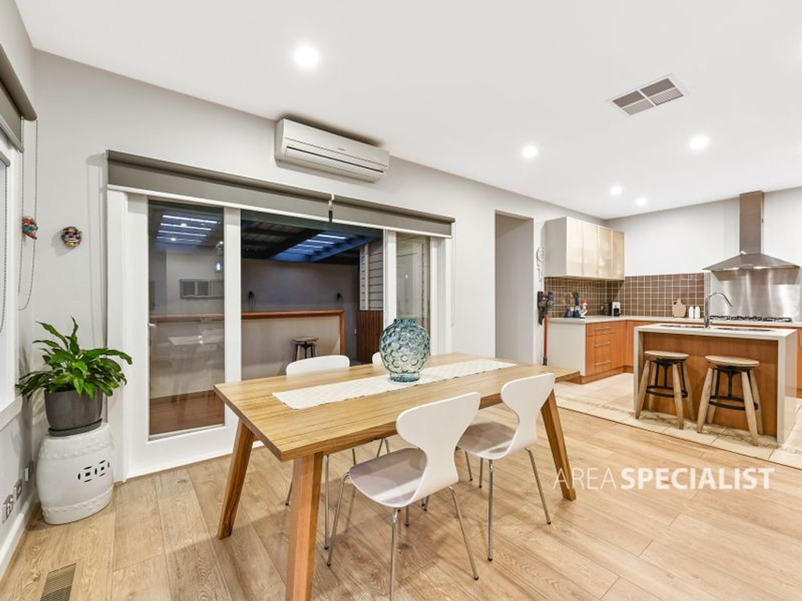 72 McLeod Road, Carrum, VIC 3197, Carrum - Thumbnail 4