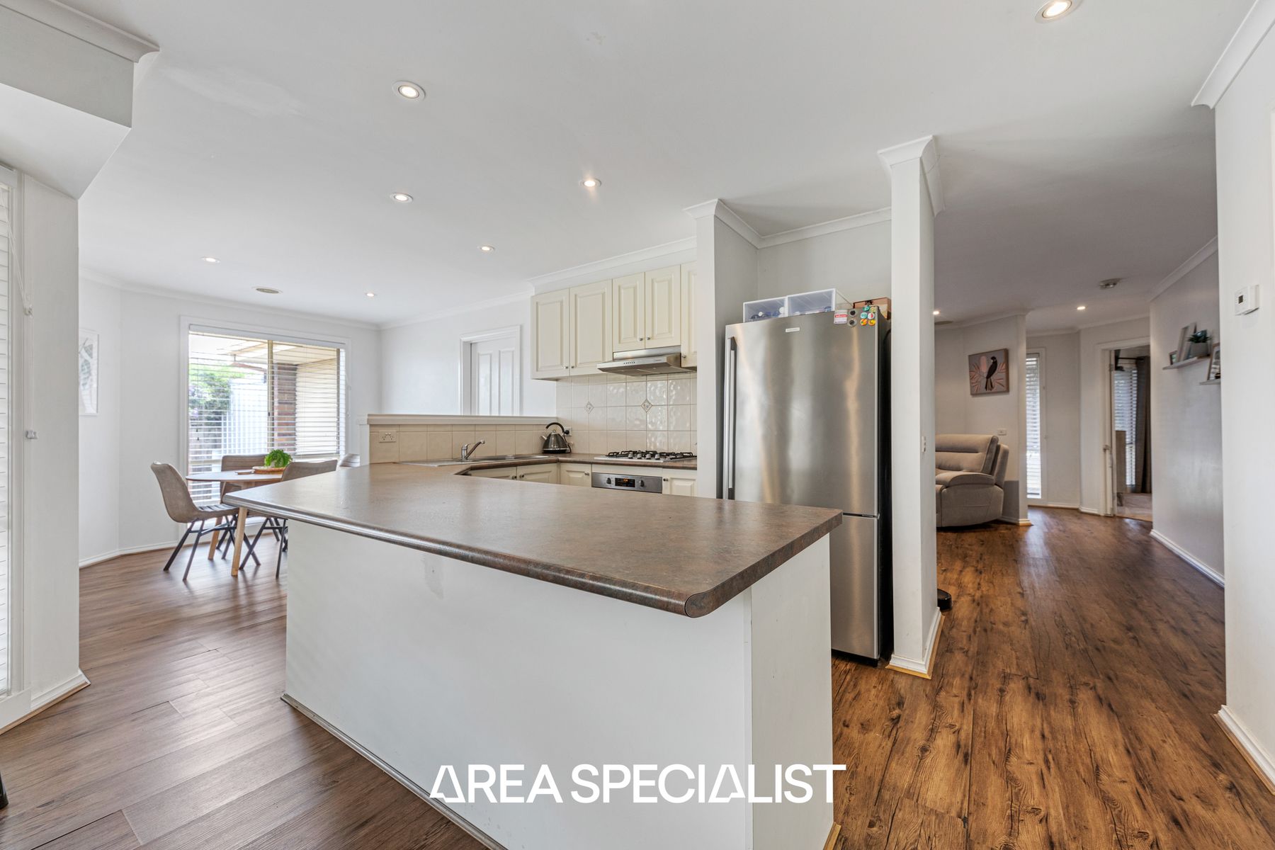73 Ebony Drive, Pakenham, VIC 3810, Pakenham - Thumbnail 4