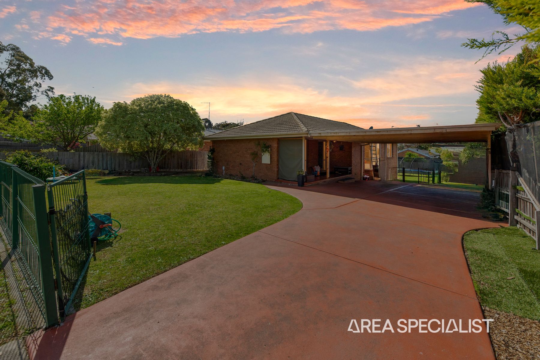6 Damien Court, Pakenham, VIC 3810, Pakenham - Thumbnail 2