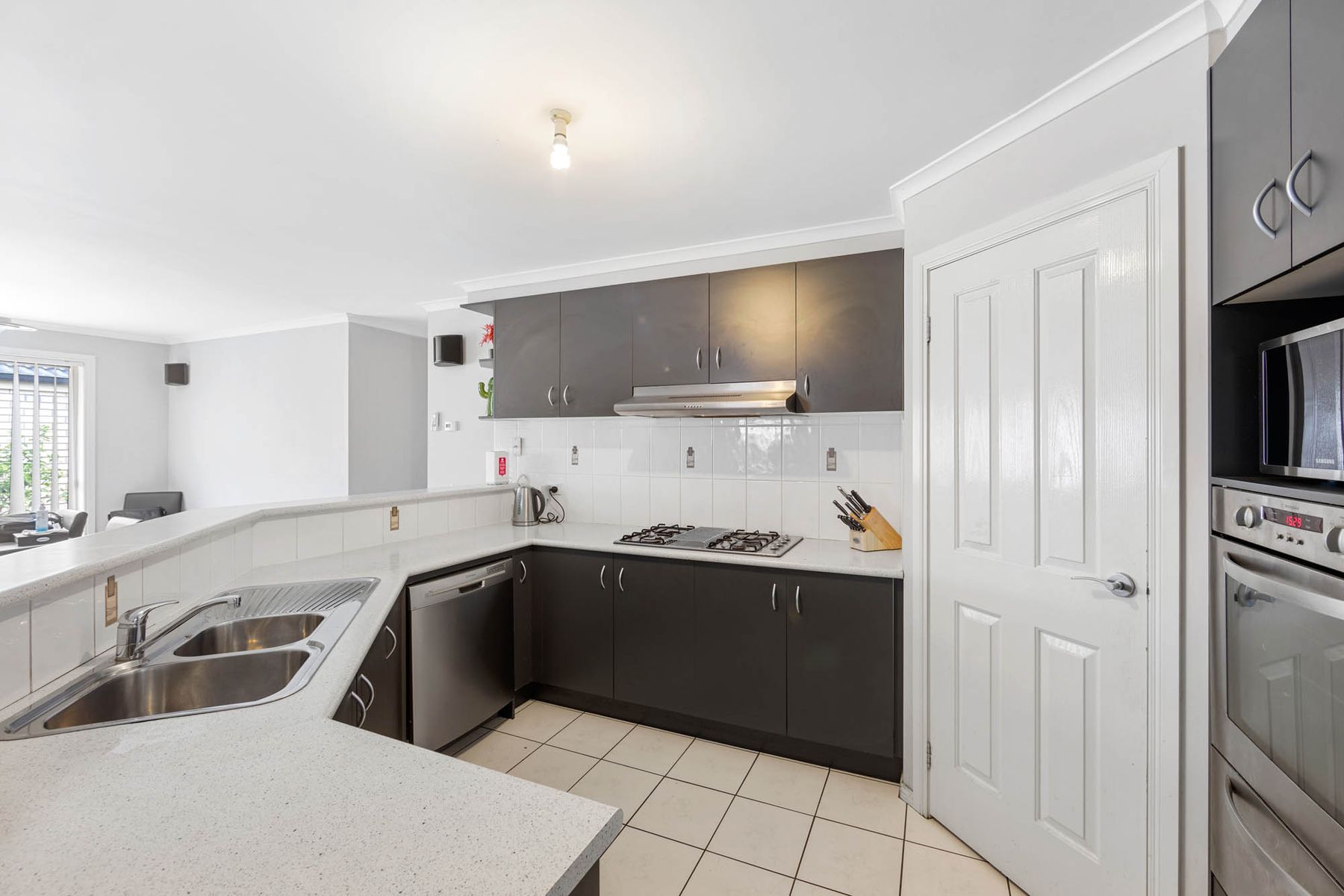 11 Wills Terrace, Burnside Heights VIC 3023, Burnside Heights - Thumbnail 2