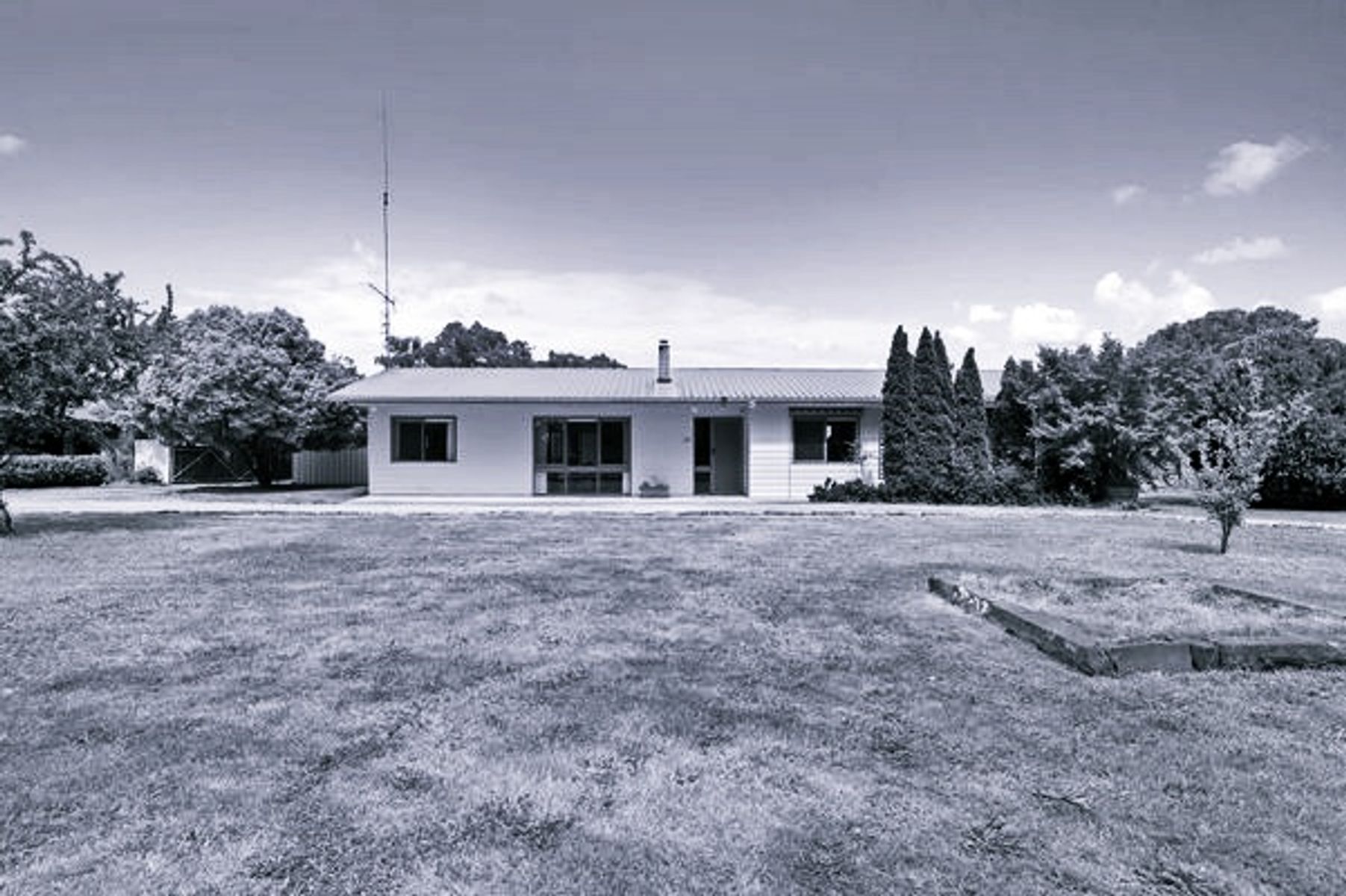 187 Moe, Tanjil South - Image 1