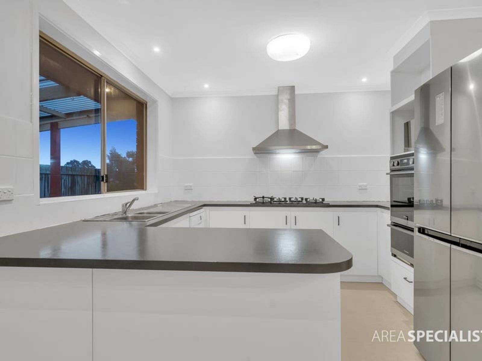 5 Harbury Mews, Hampton Park, VIC 3976, Hampton Park - Thumbnail 8