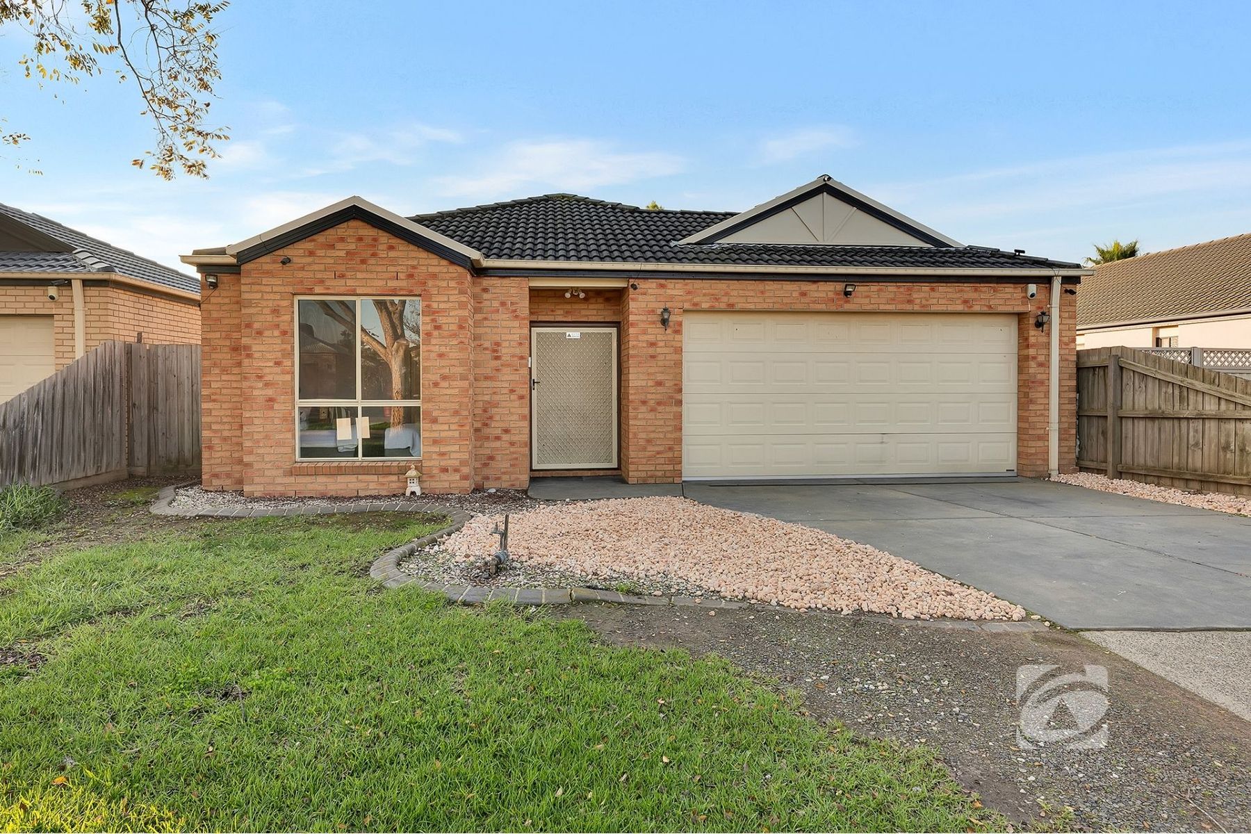 23 Baynton Crescent, Lynbrook VIC 3975