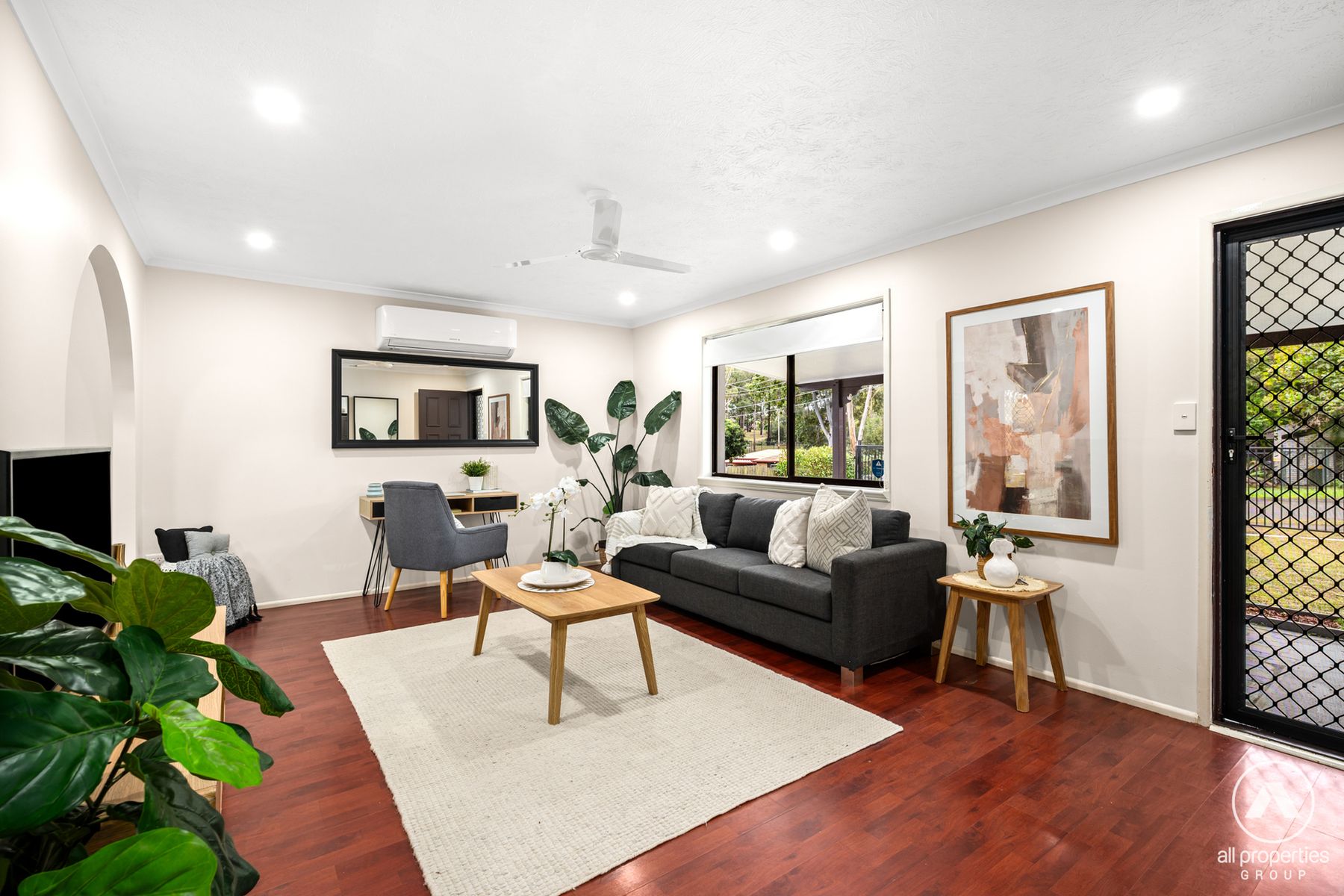 44 Anchusa Street, Kingston QLD 4114, Kingston - Thumbnail 3