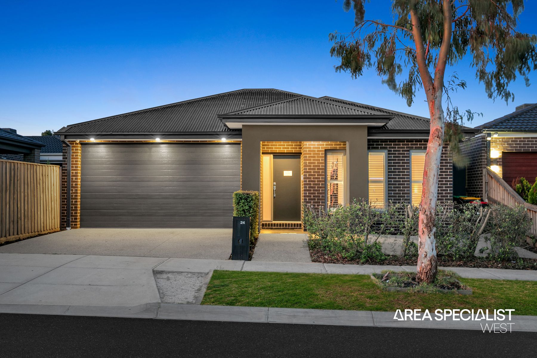 24 Dalveen Drive, Fraser Rise, VIC 3336, Fraser Rise - Image 1