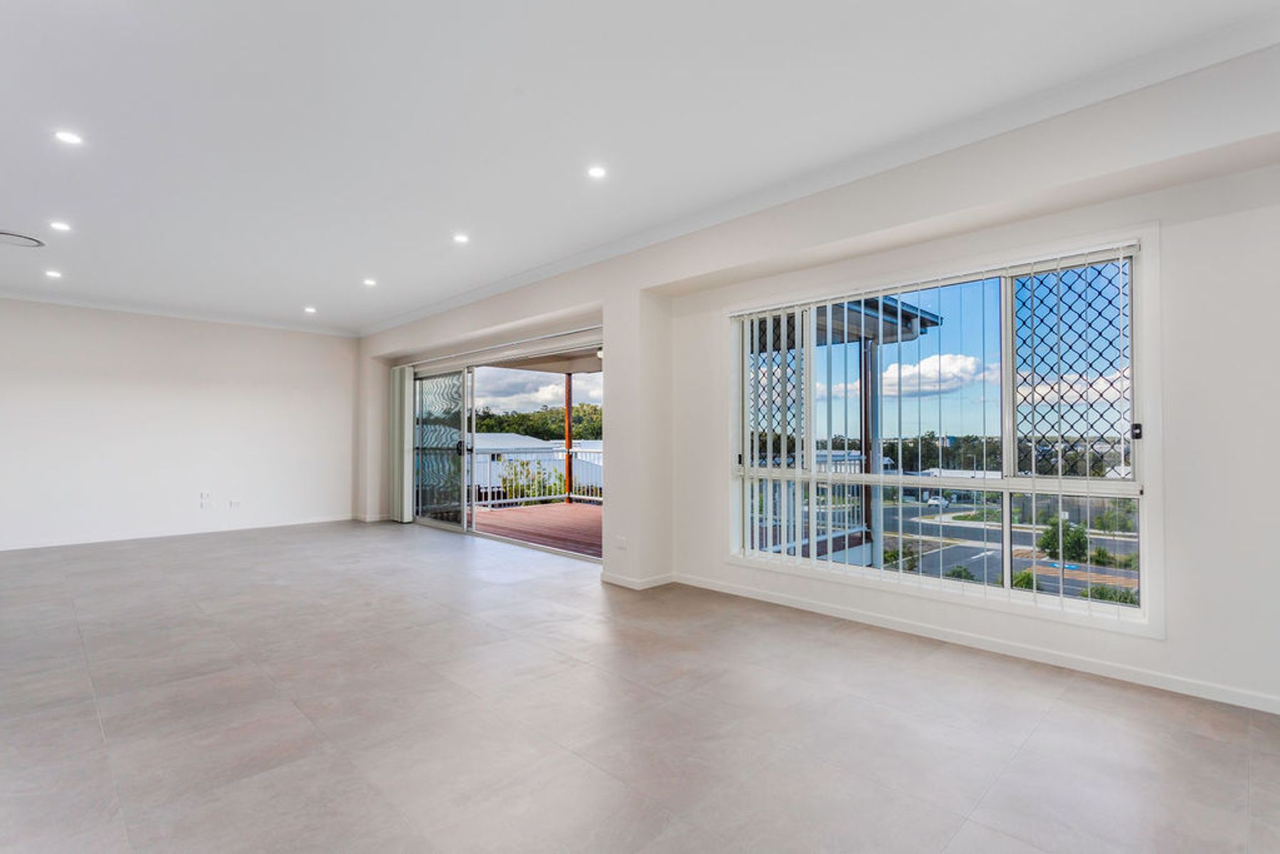 37 Bemina Crescent, Spring Mountain QLD 4300, Spring Mountain - Thumbnail 7