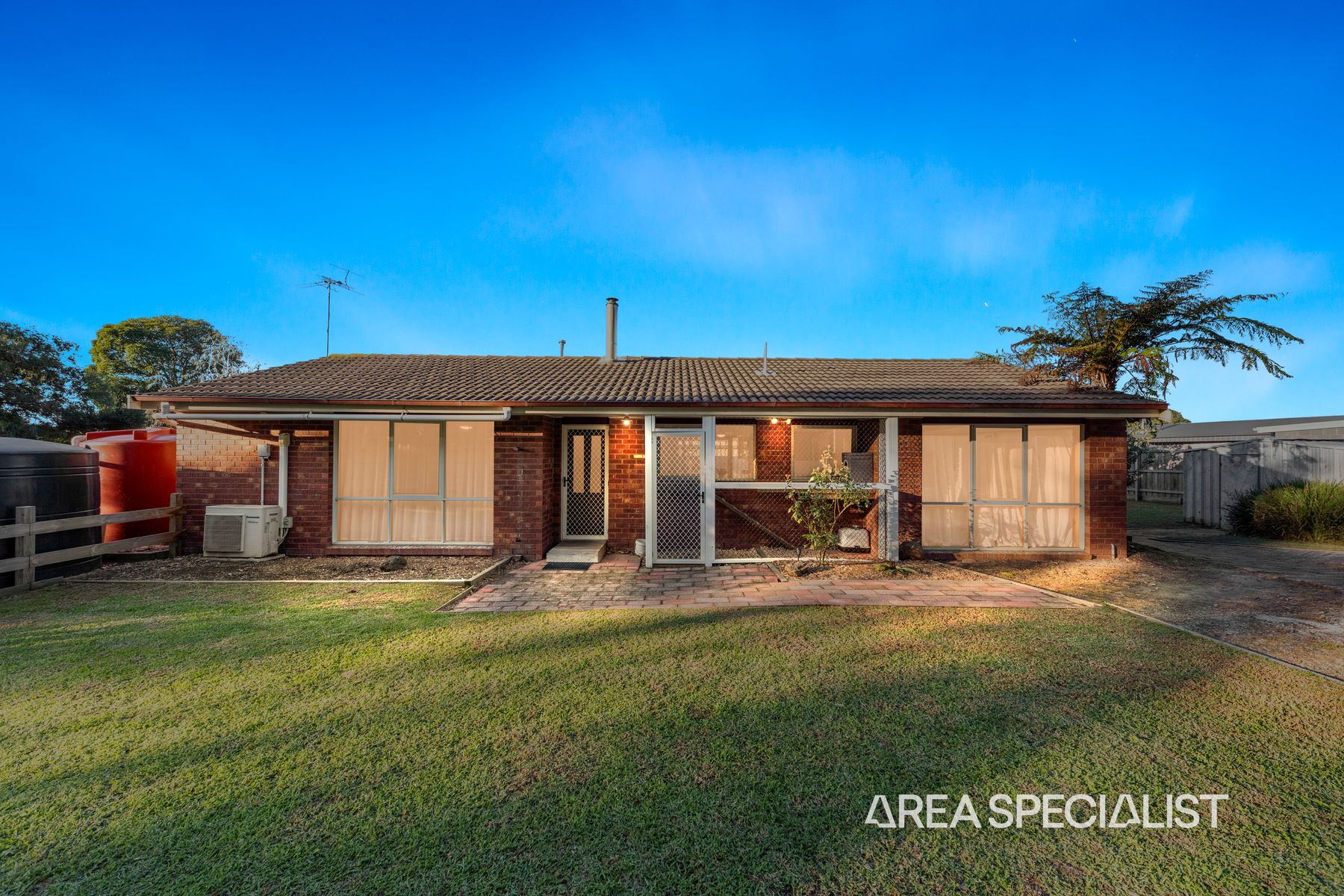 58 James Street, Lang Lang, Lang Lang - Thumbnail 2